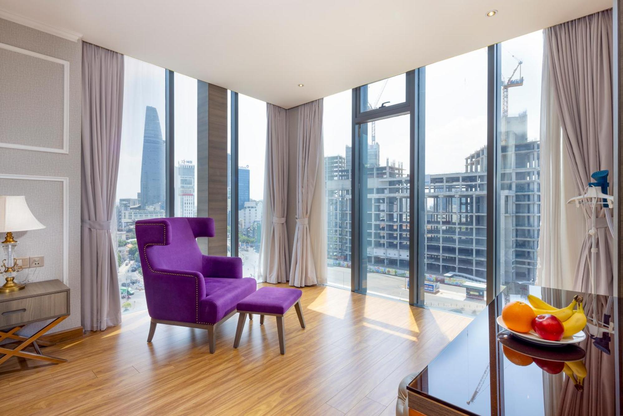 Noble Suite City View Minibar & Afternoon Tea