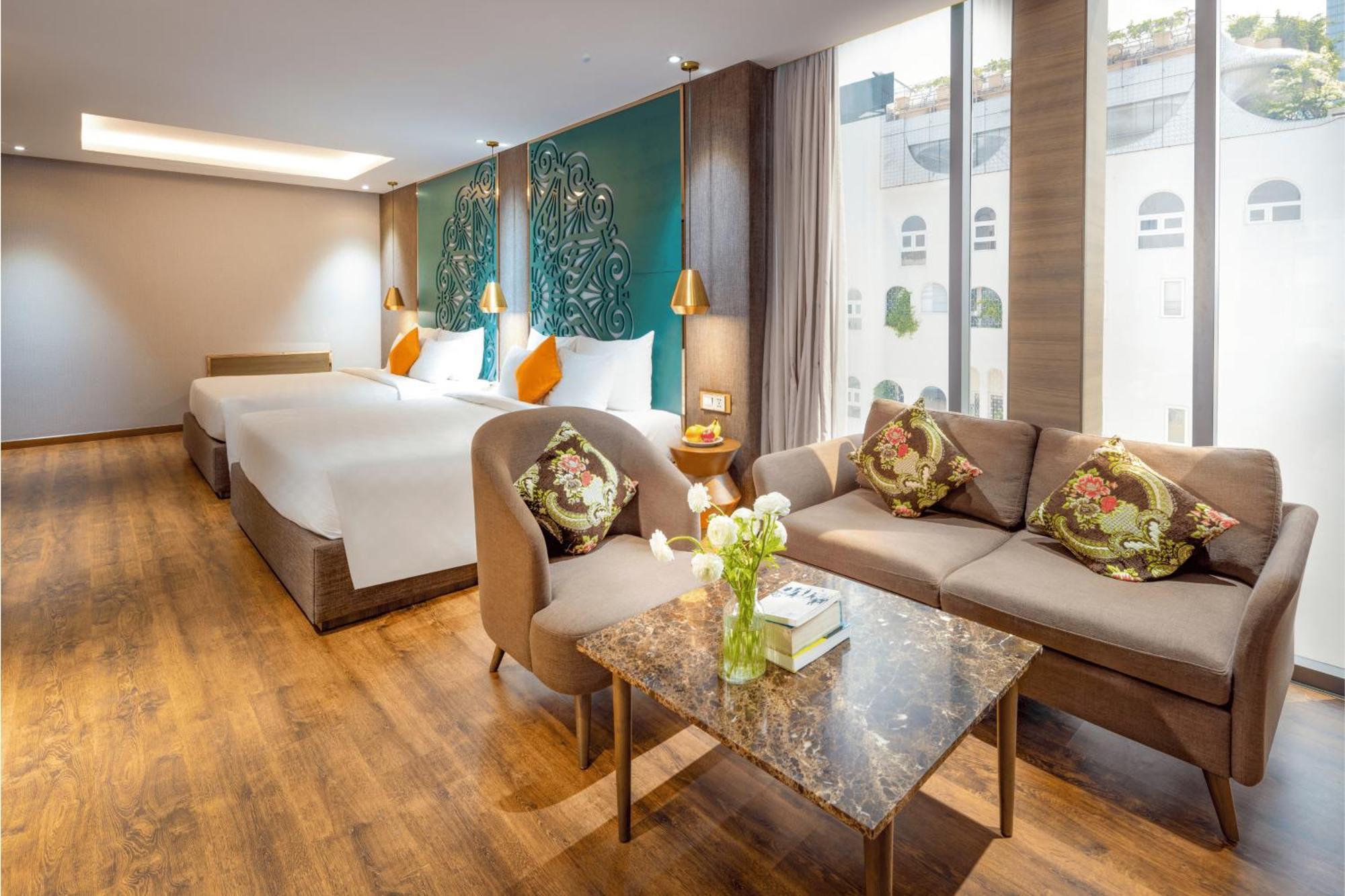Noble Suite City View Minibar & Afternoon Tea