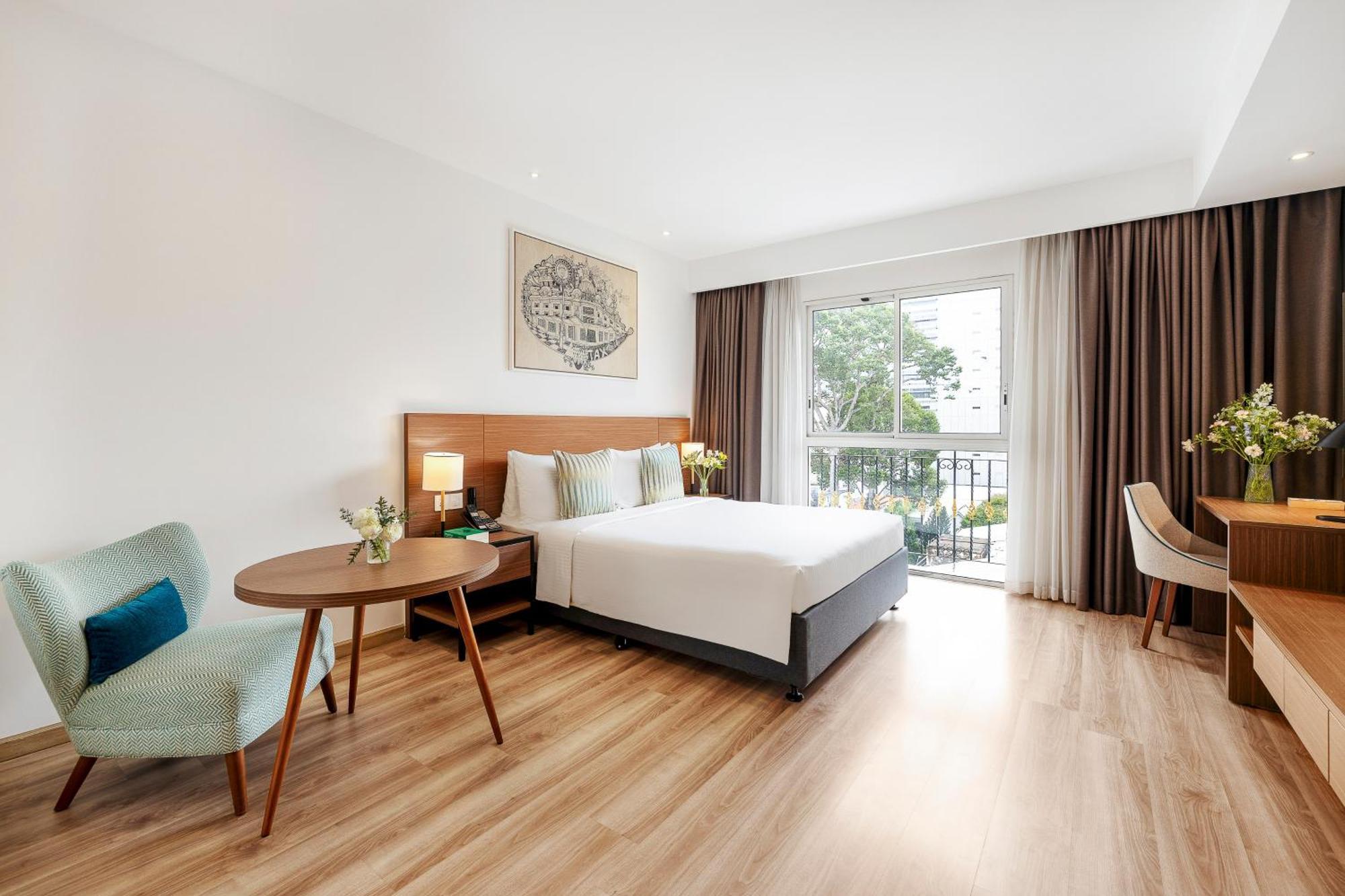 Studio Queen Room City View