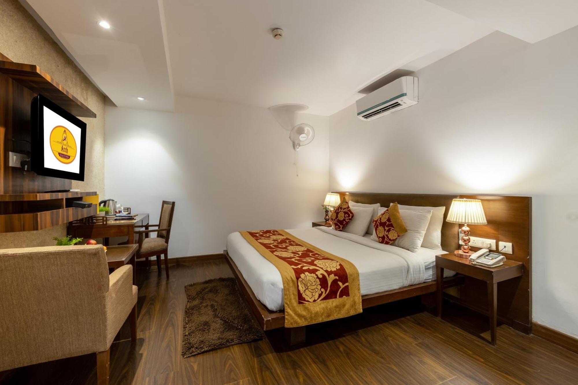 Deluxe Double or Twin Room