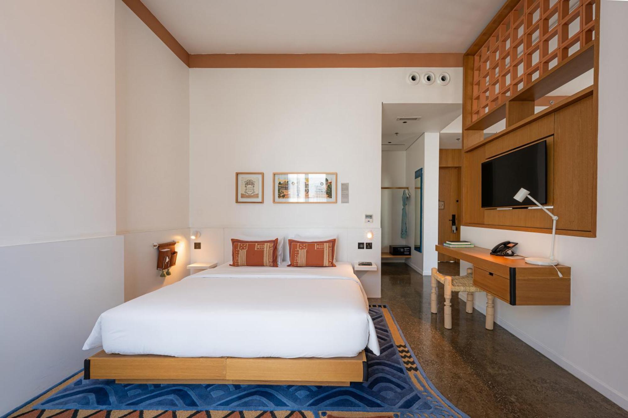 Executive Suite