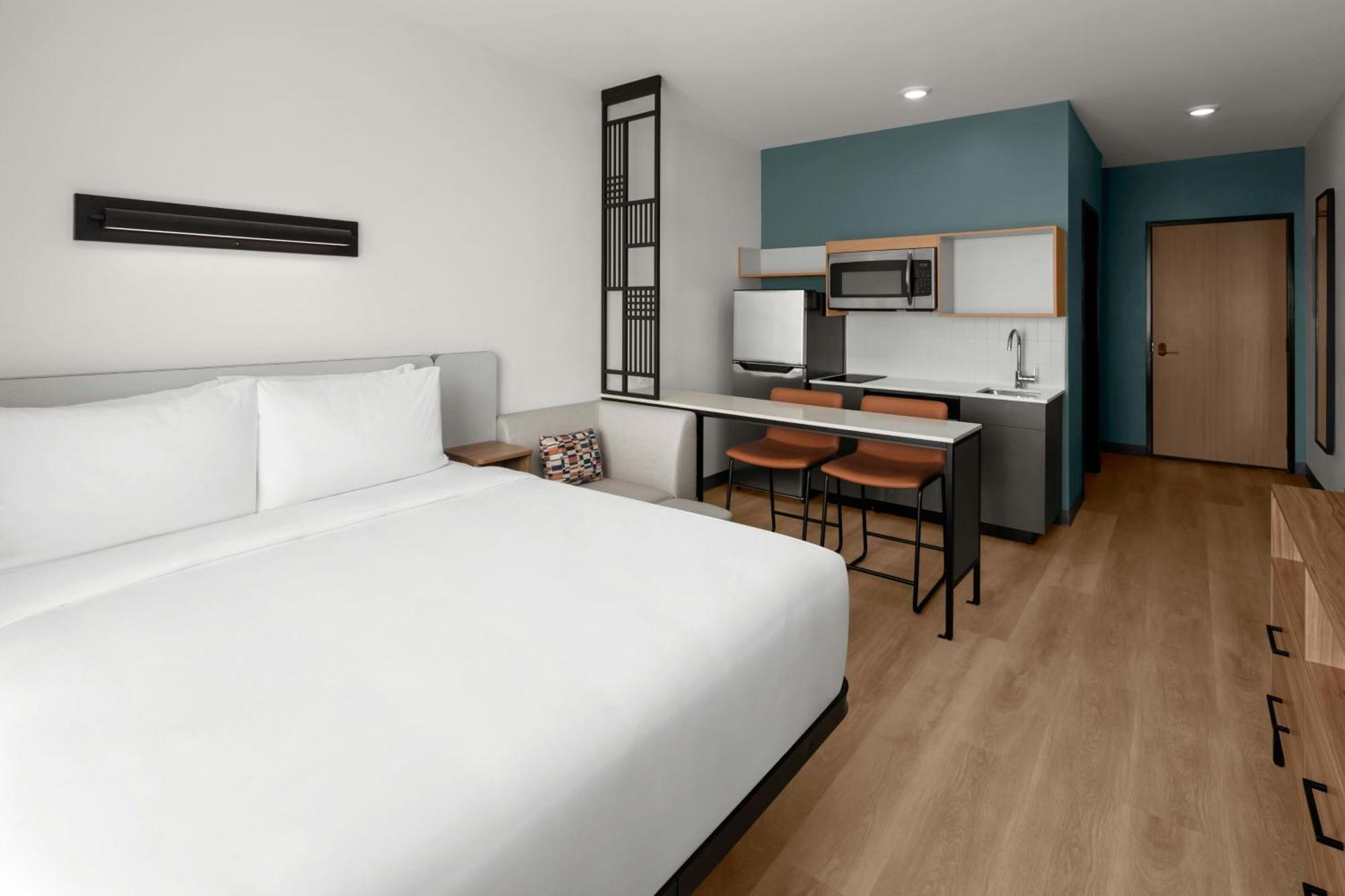 Queen Suite