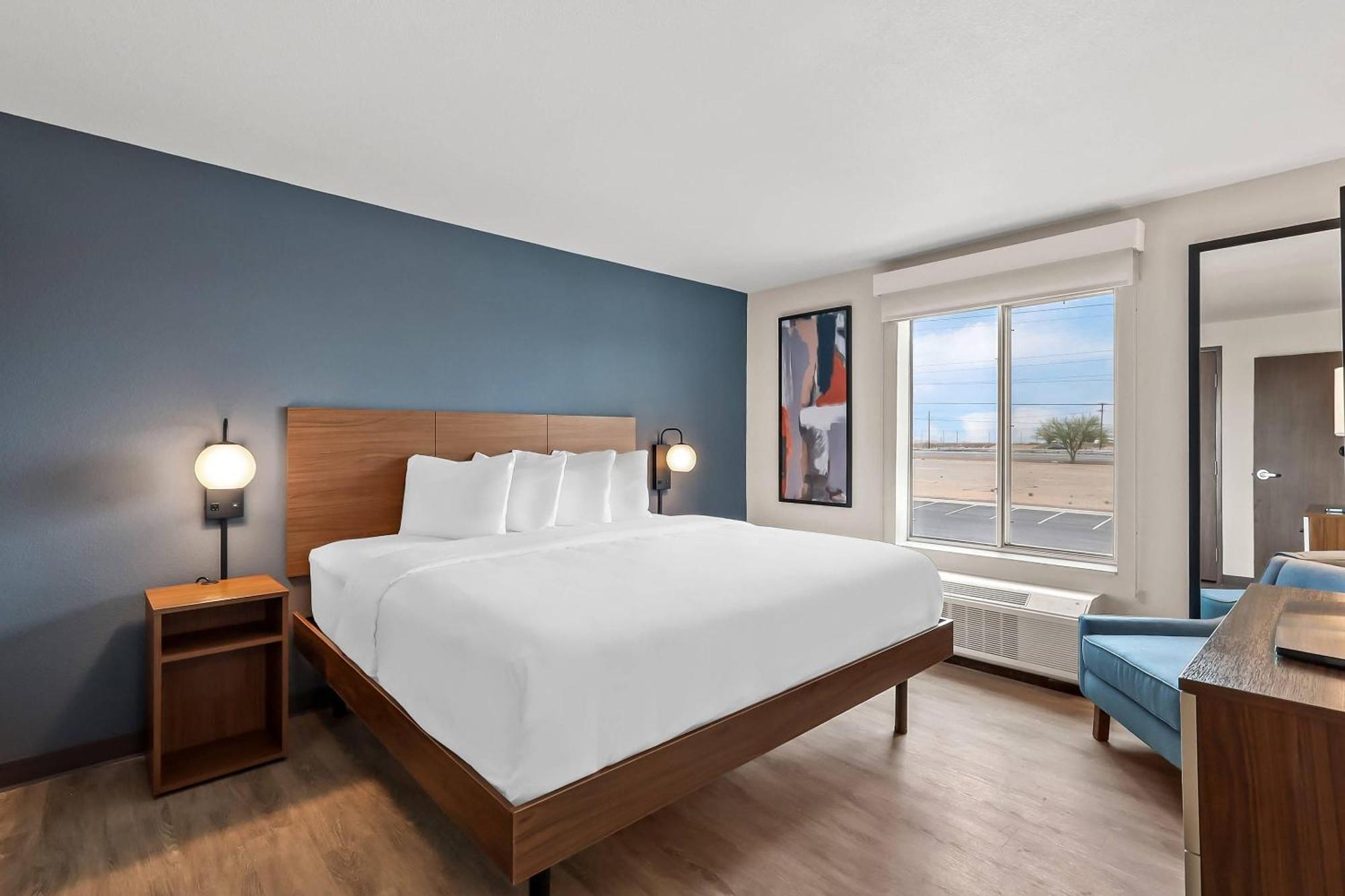 Accessible Suite King Nonsmoking