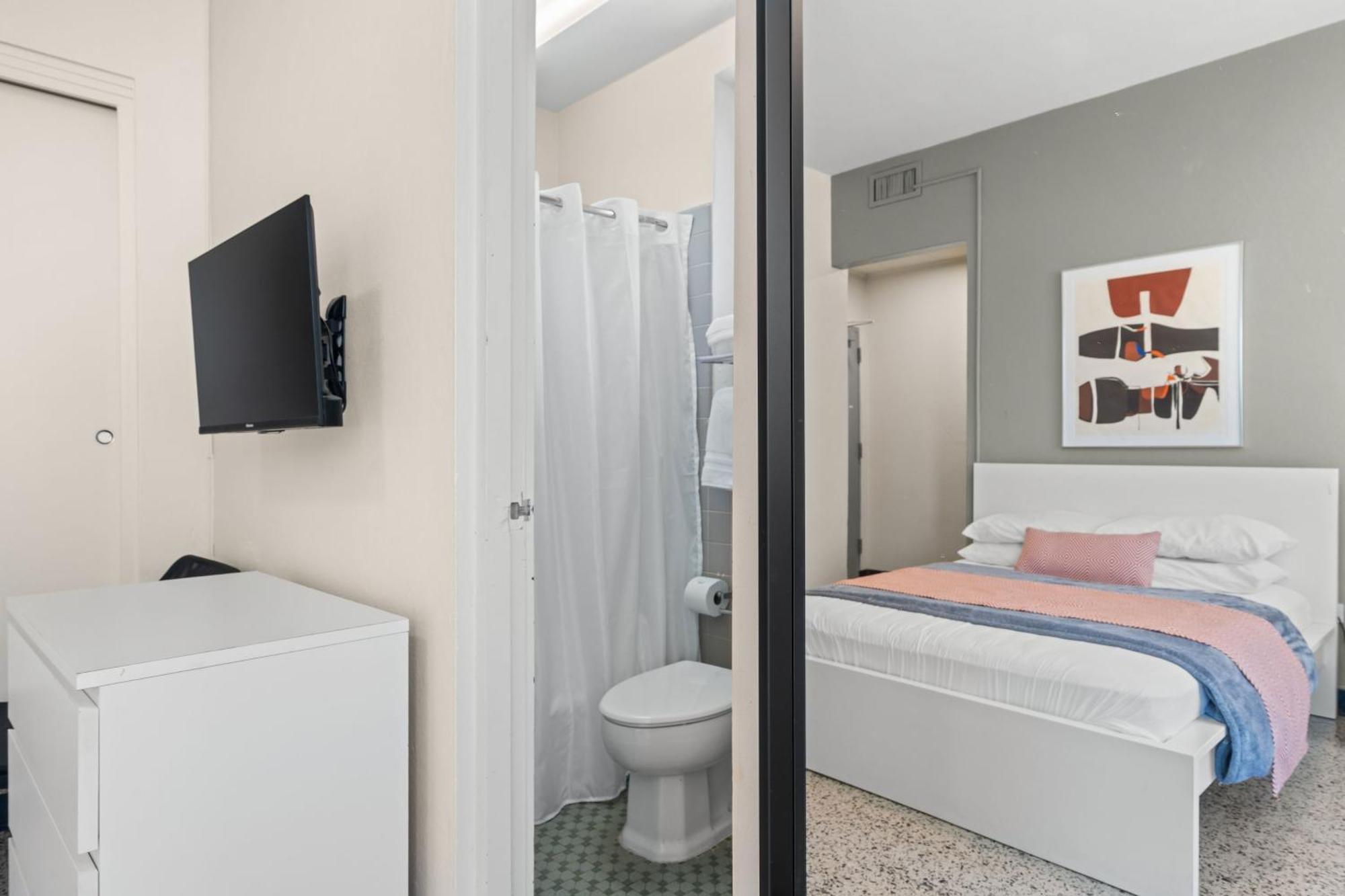 Standard Double Room Two Double Beds