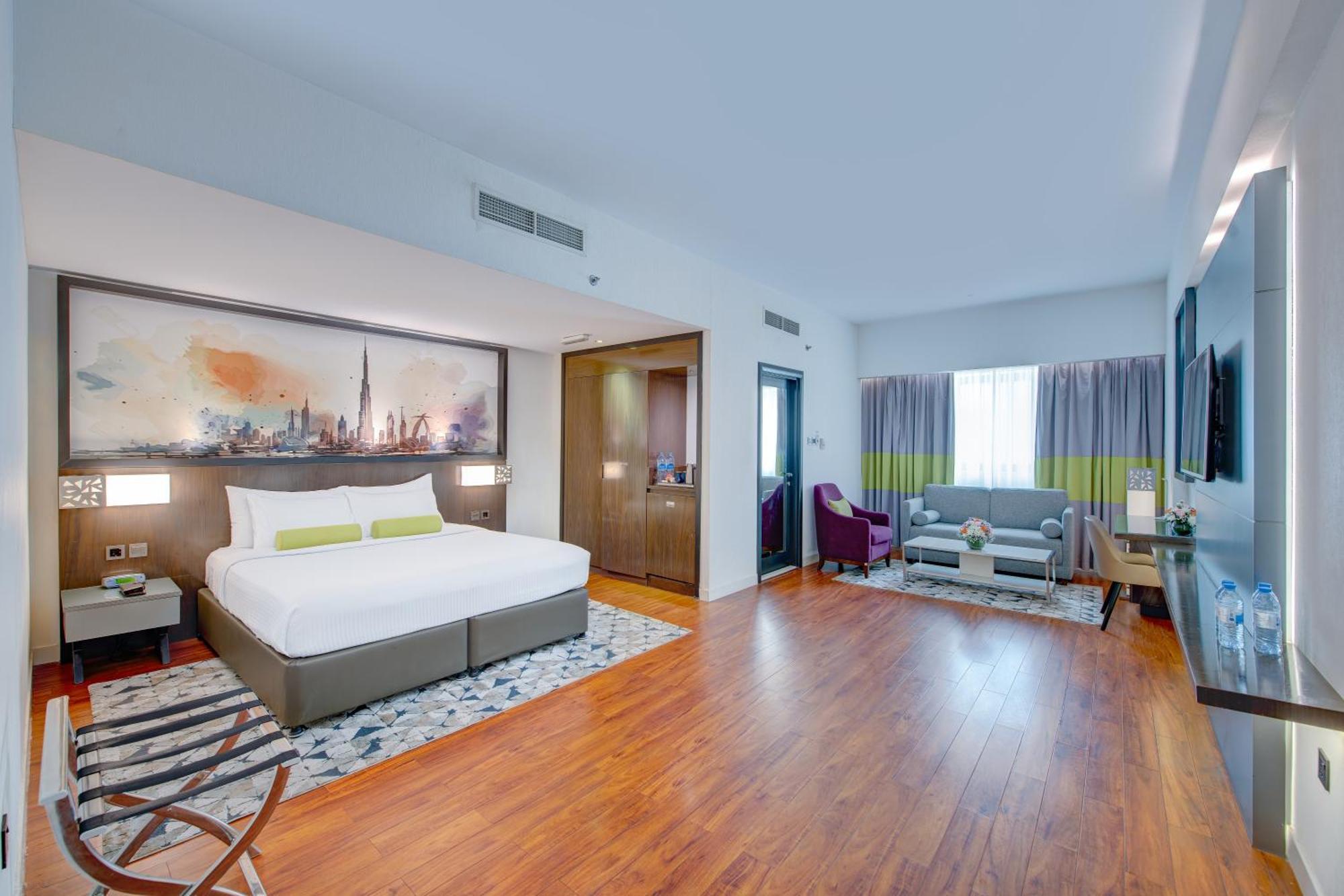 Junior King Suite Non-Smoking