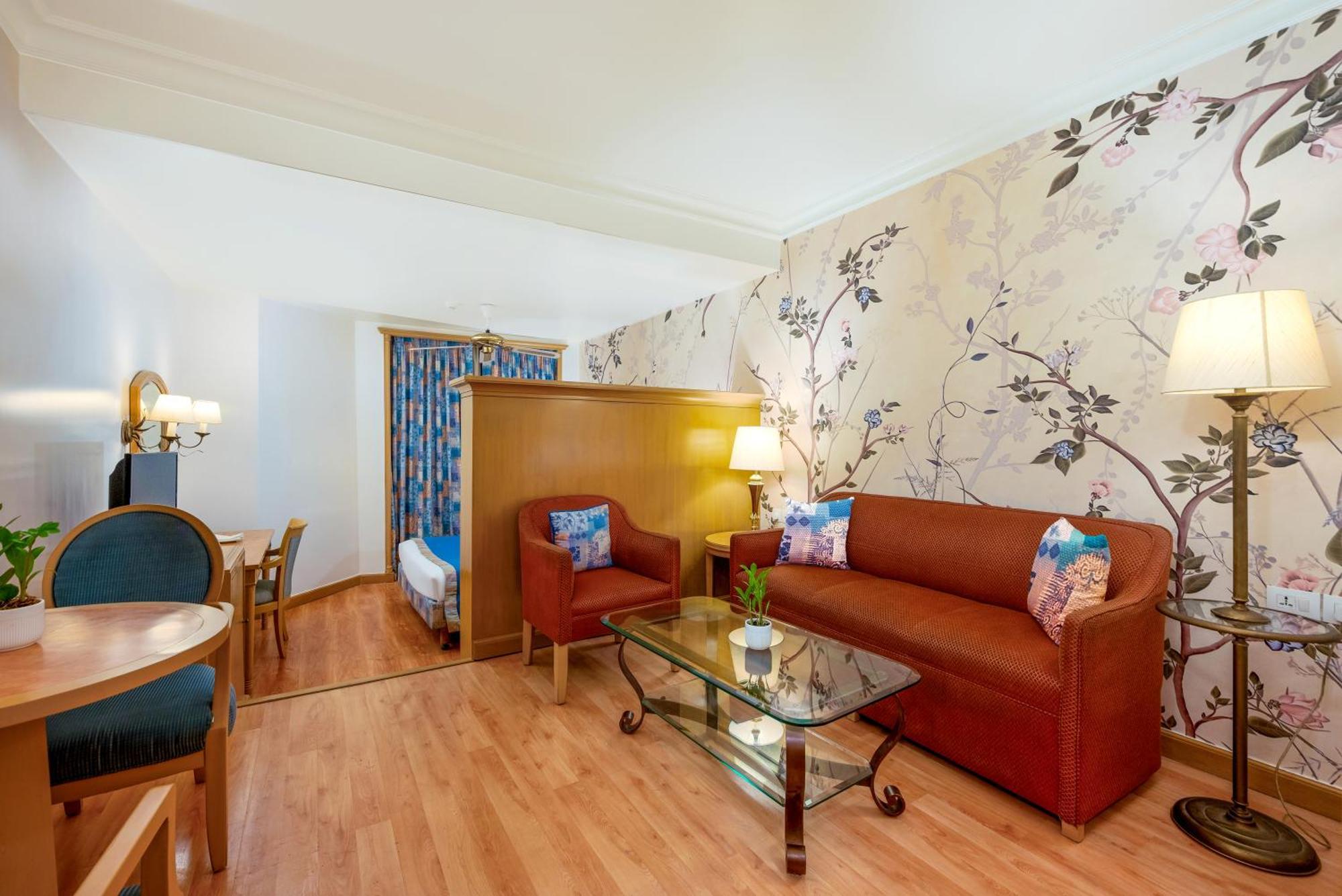 Executive Room Queen or Twin bed