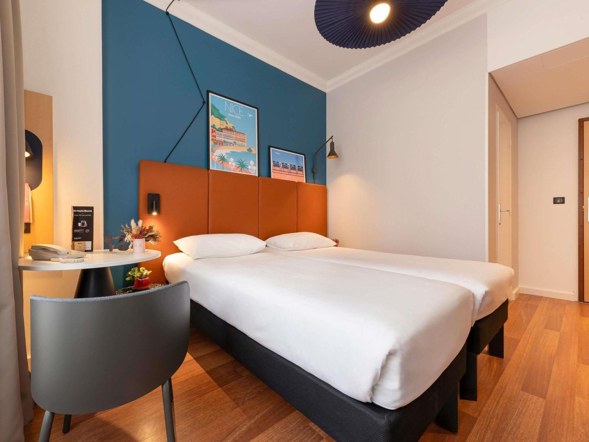 Standard Twin Room