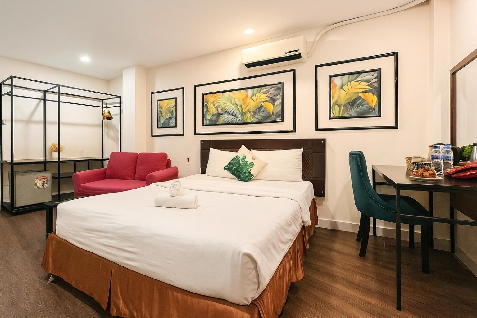Deluxe King Room
