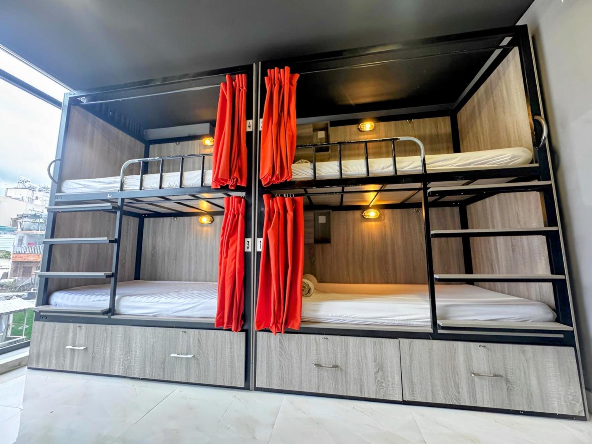 Bed 6-Bed Female Dormitory Room