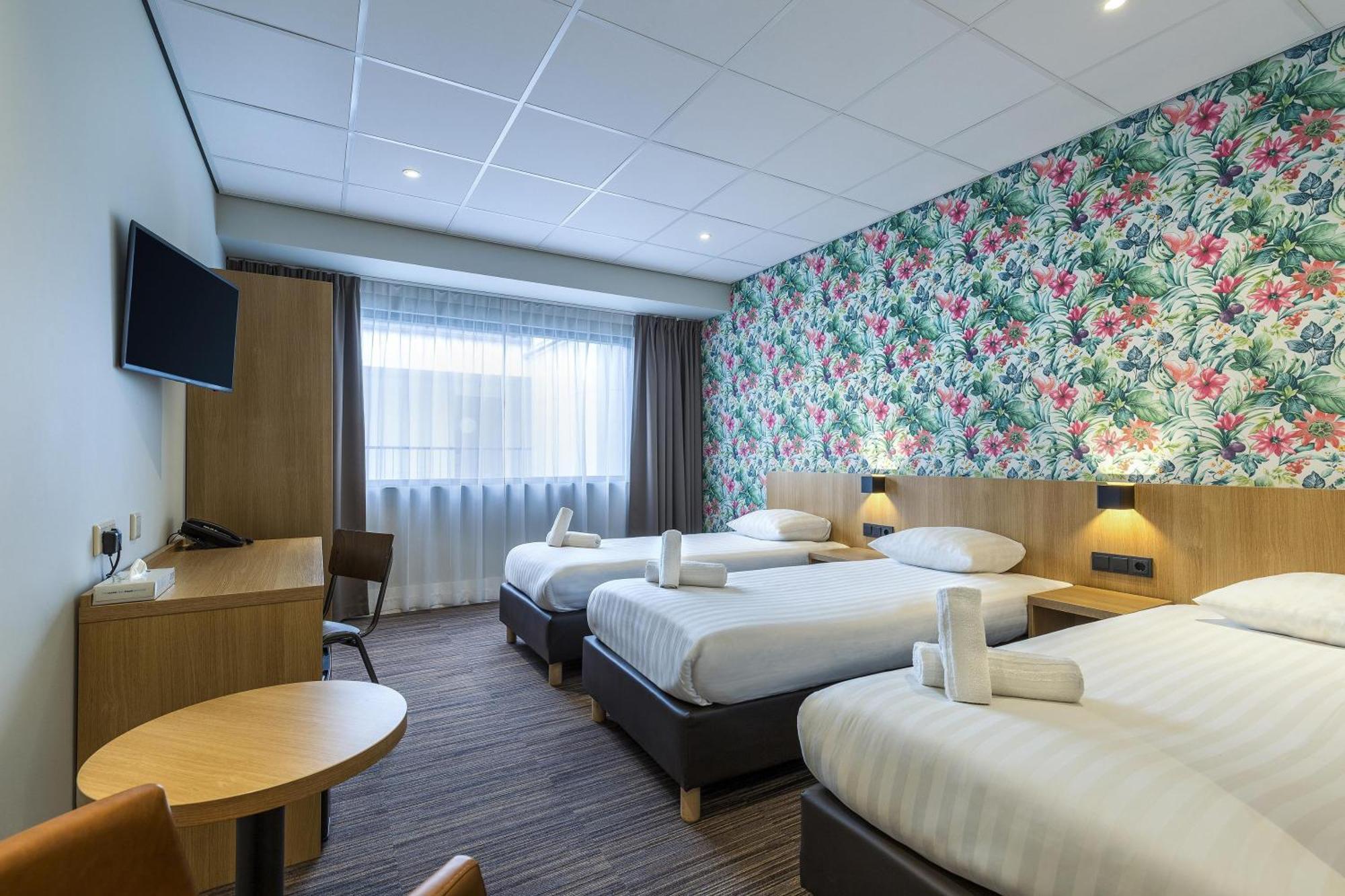 Comfort Triple Room Three Single Beds Non-Smoking