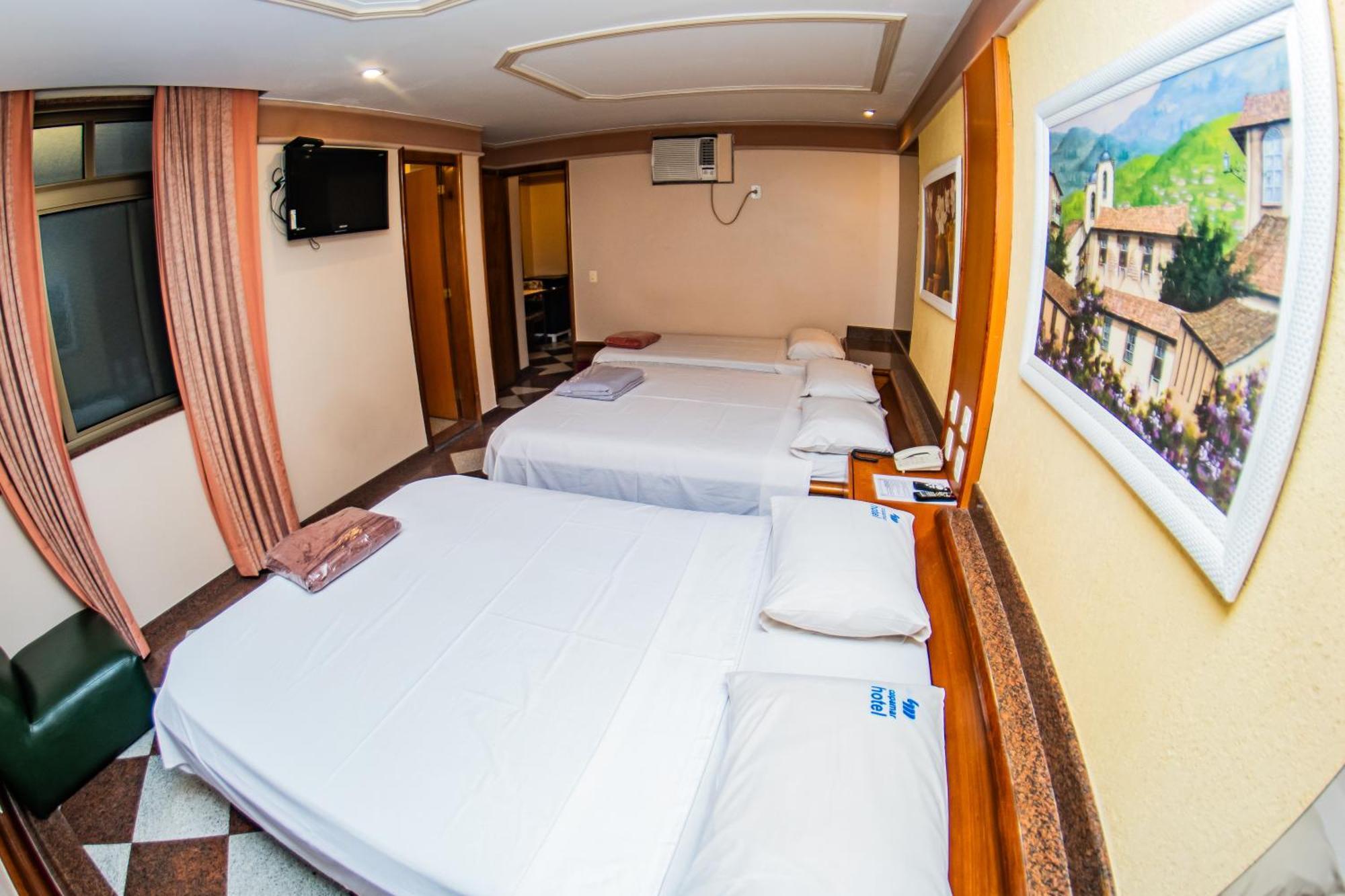 Quintuple Room