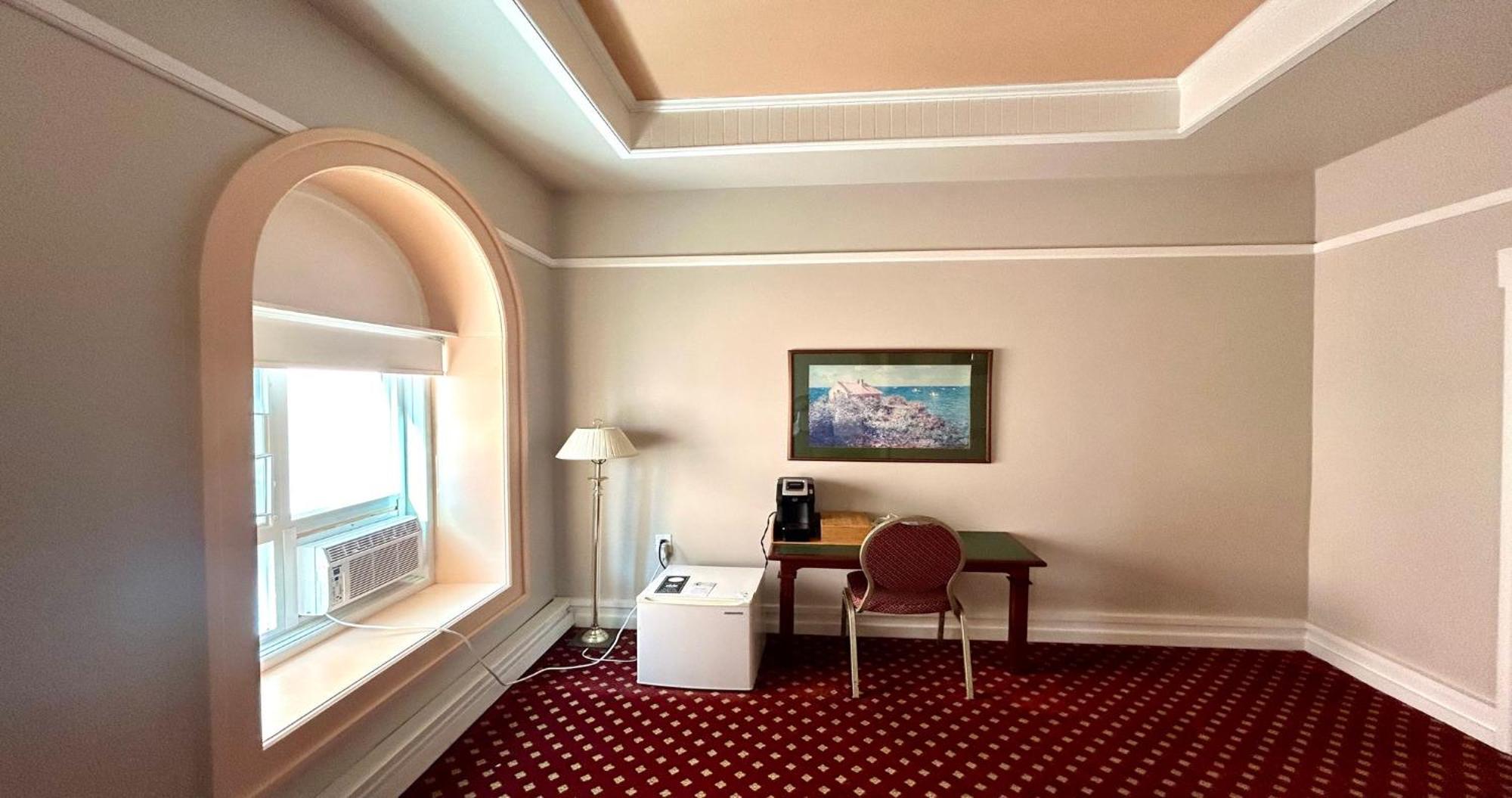 Deluxe Queen Room Two Queen Beds Non-Smoking