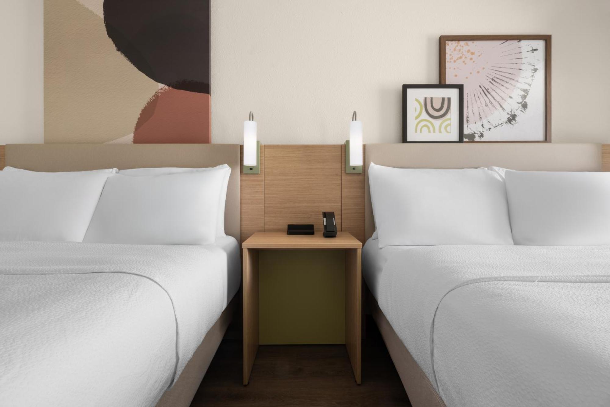 Queen Room Two Queen Beds