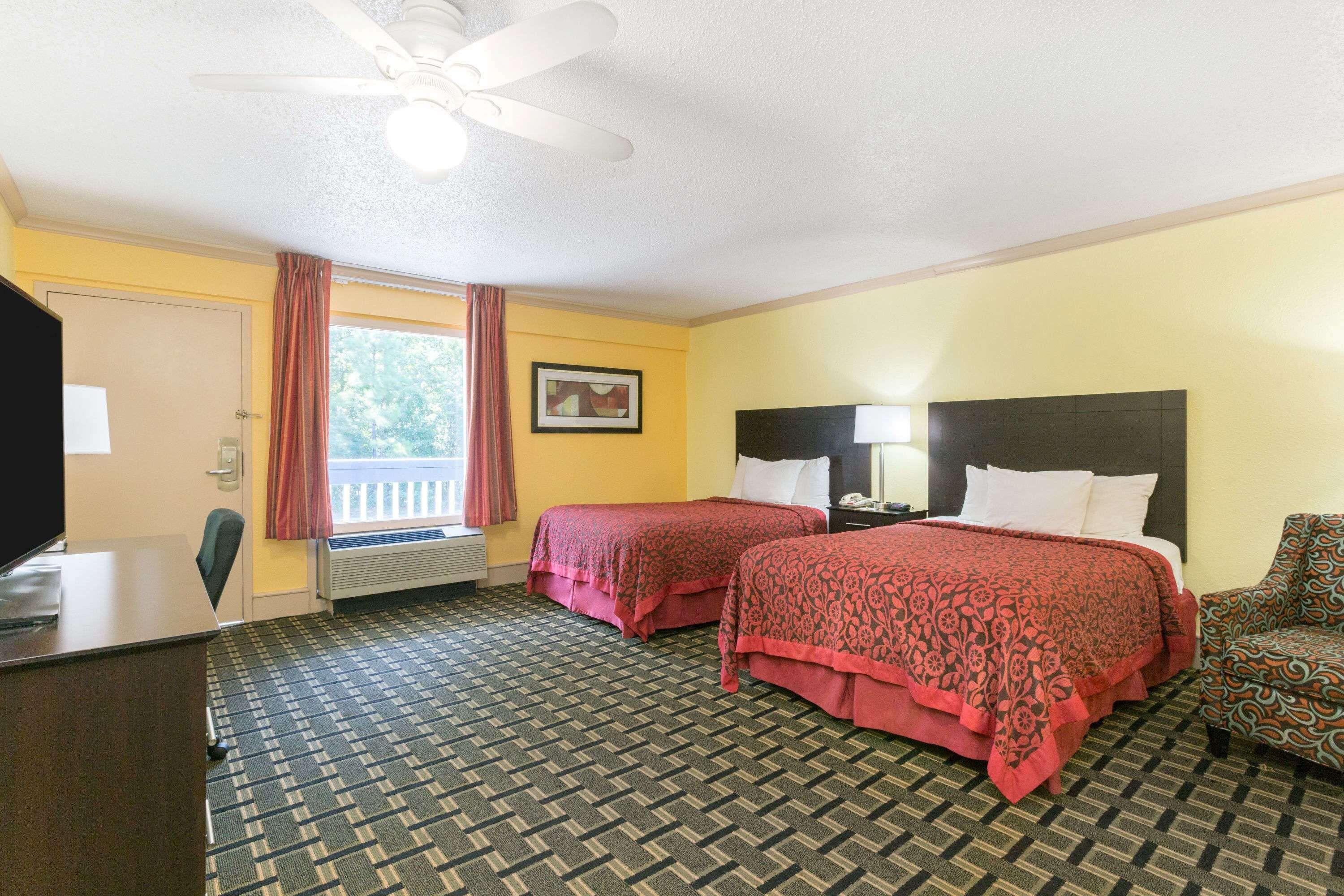 Double Room with Two Double Beds - Smoking