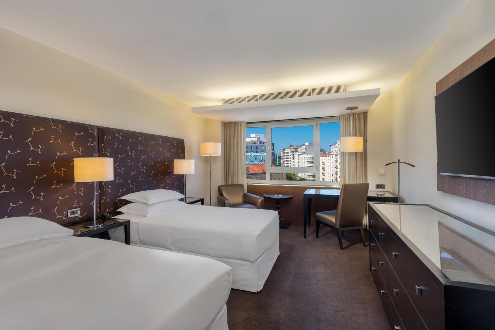 Deluxe Guest room 2 Twin or Single Beds Pool access,1165040733:JPEG