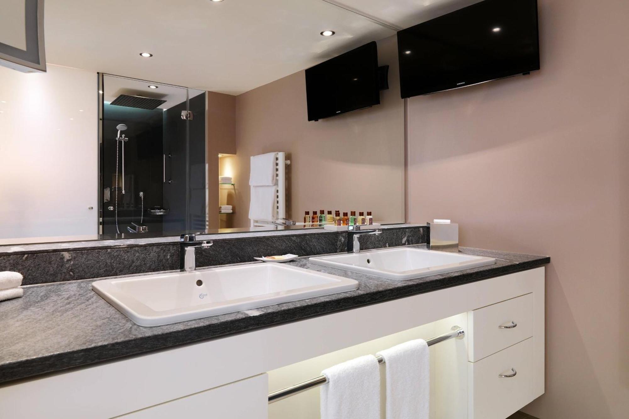 Terrace Room ETAGE7 Access