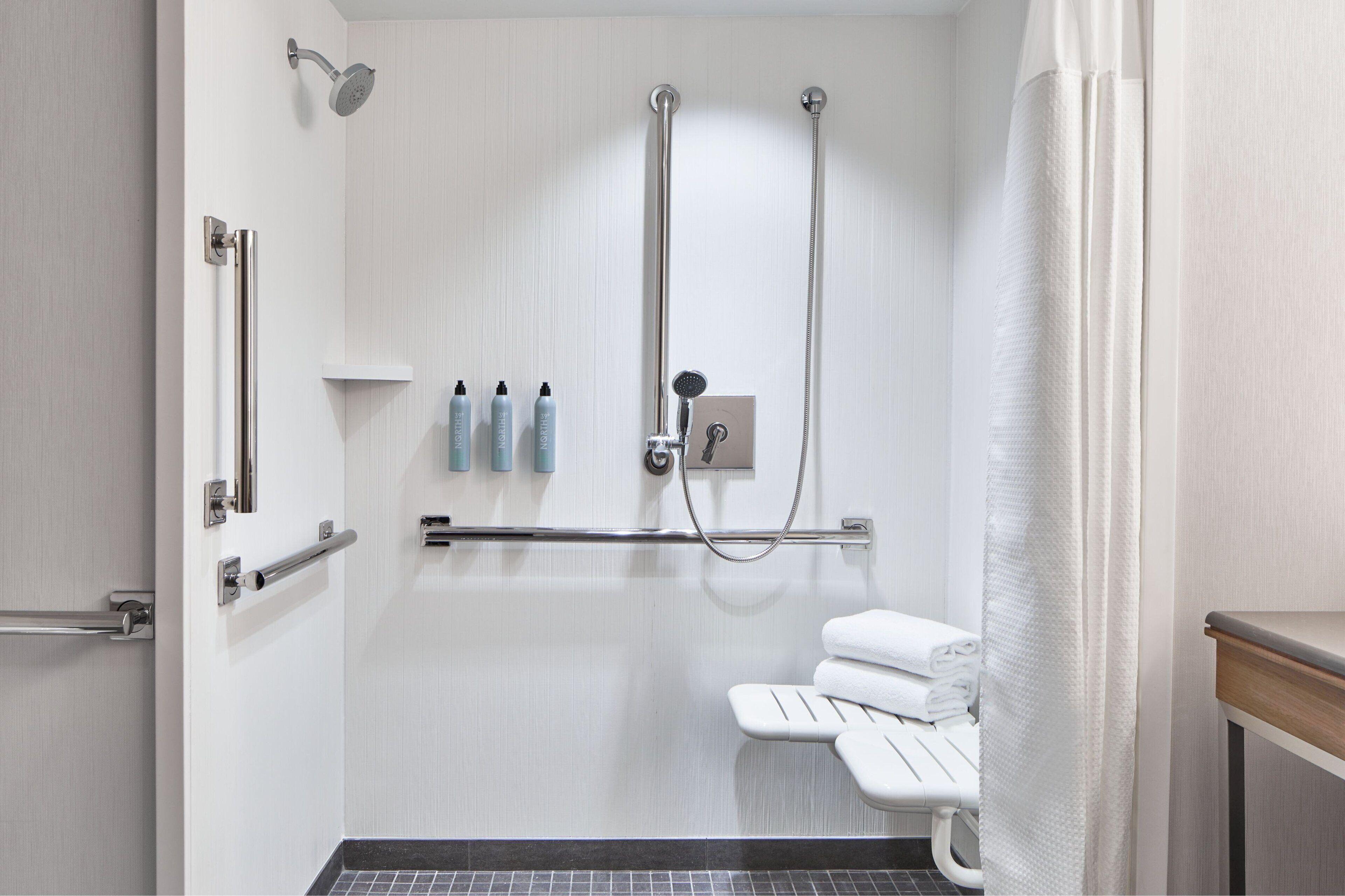Standard Queen Room Two Queen Beds Harbor View Mobility Accessible or Tub