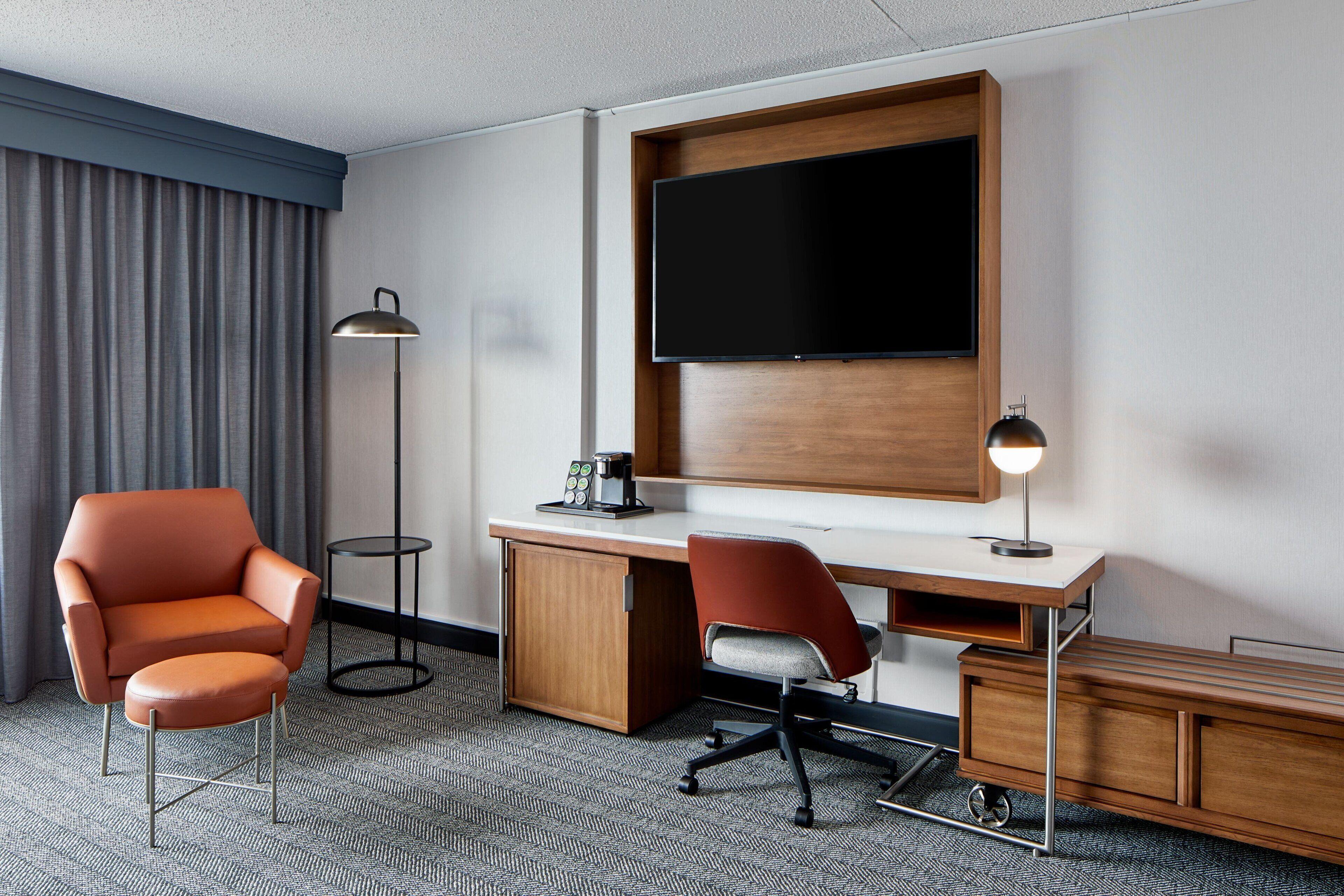 Executive King Room Sofa Bed