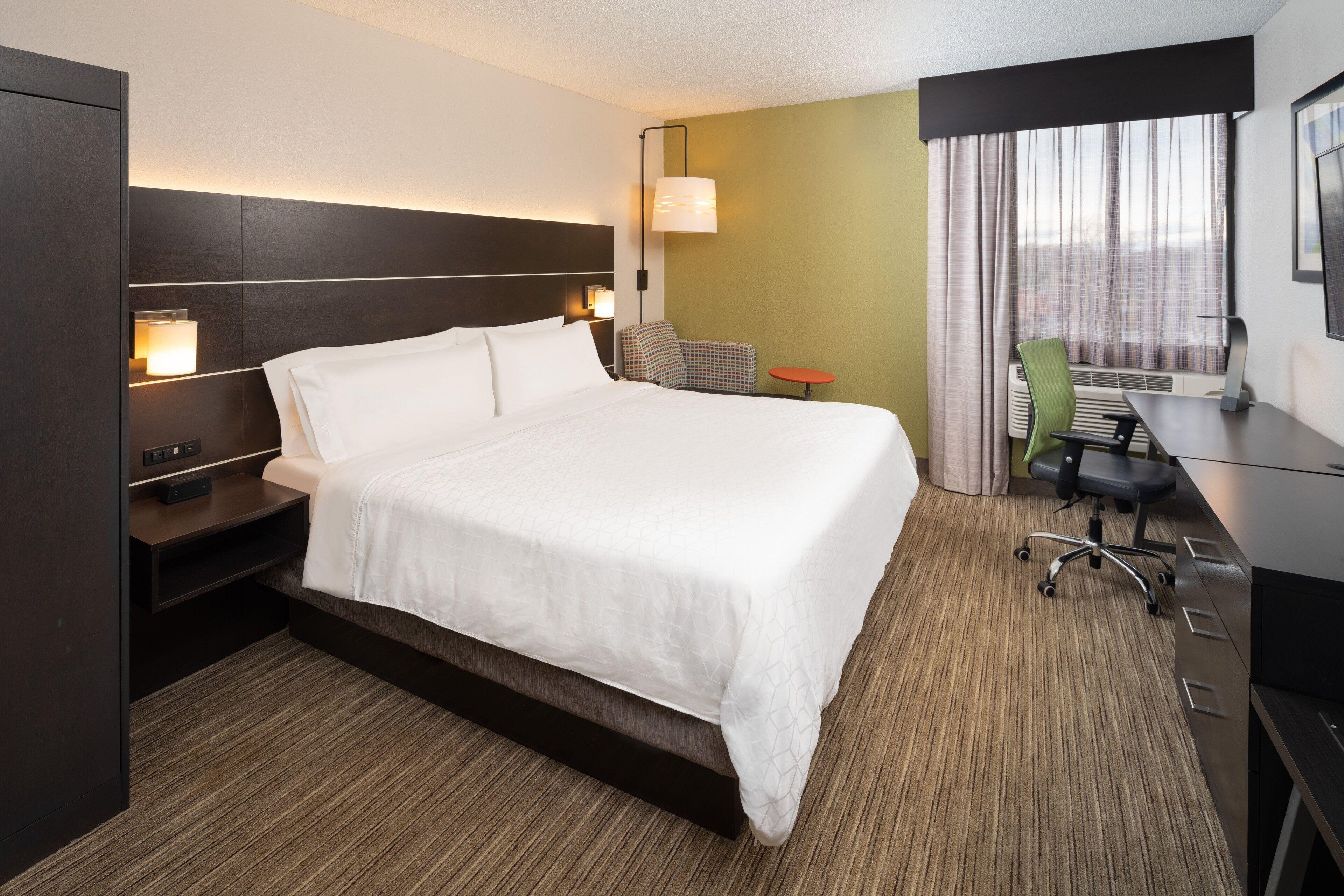 Standard King Room