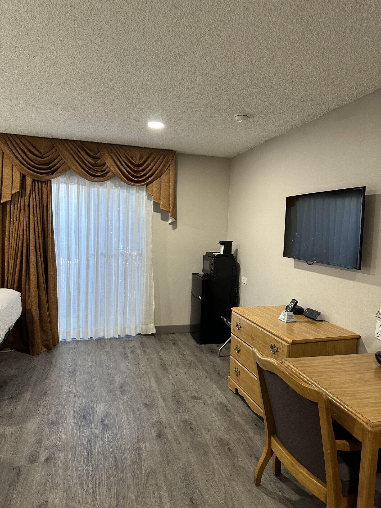 Double Room Two Double Beds Non-Smoking