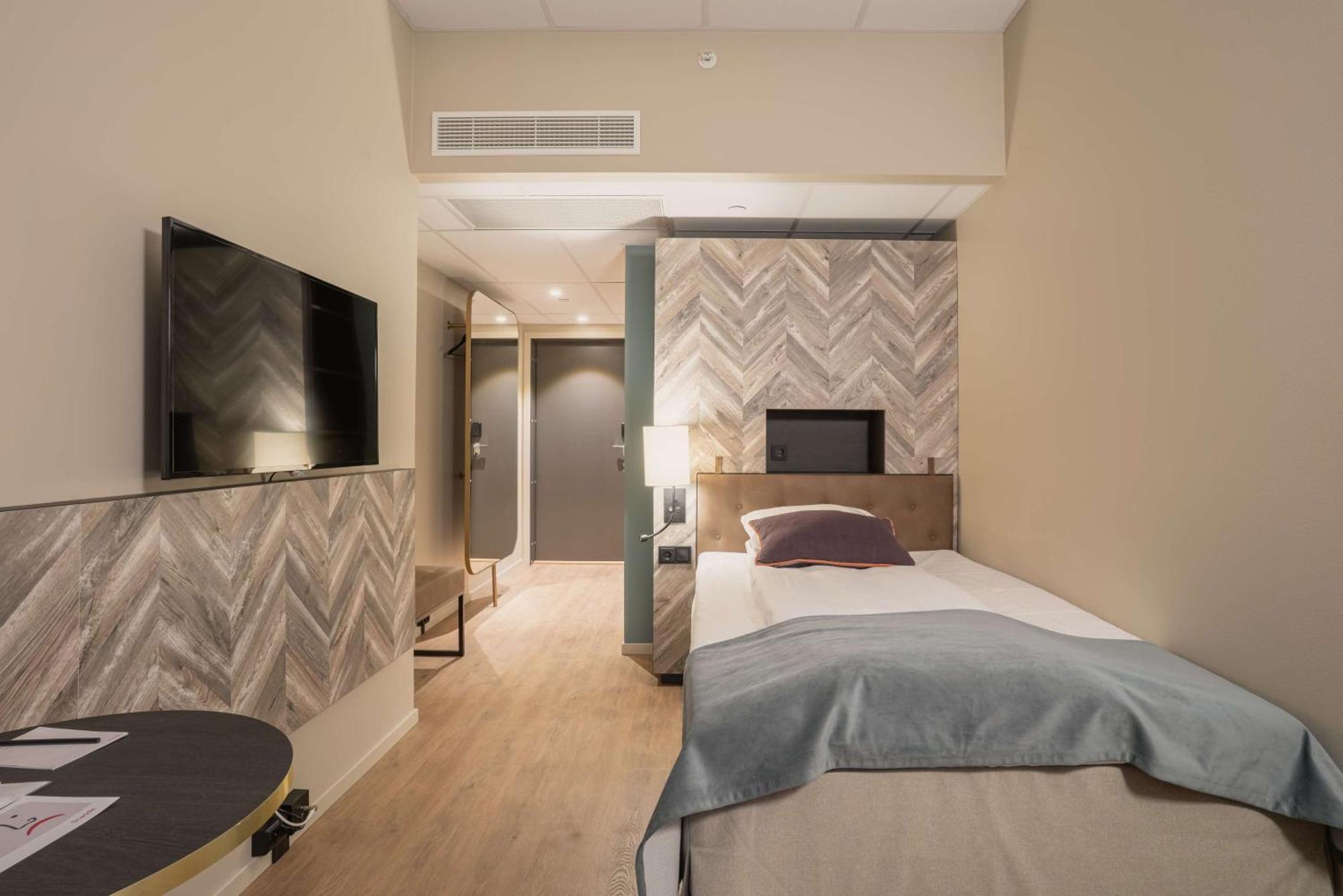 Single Room