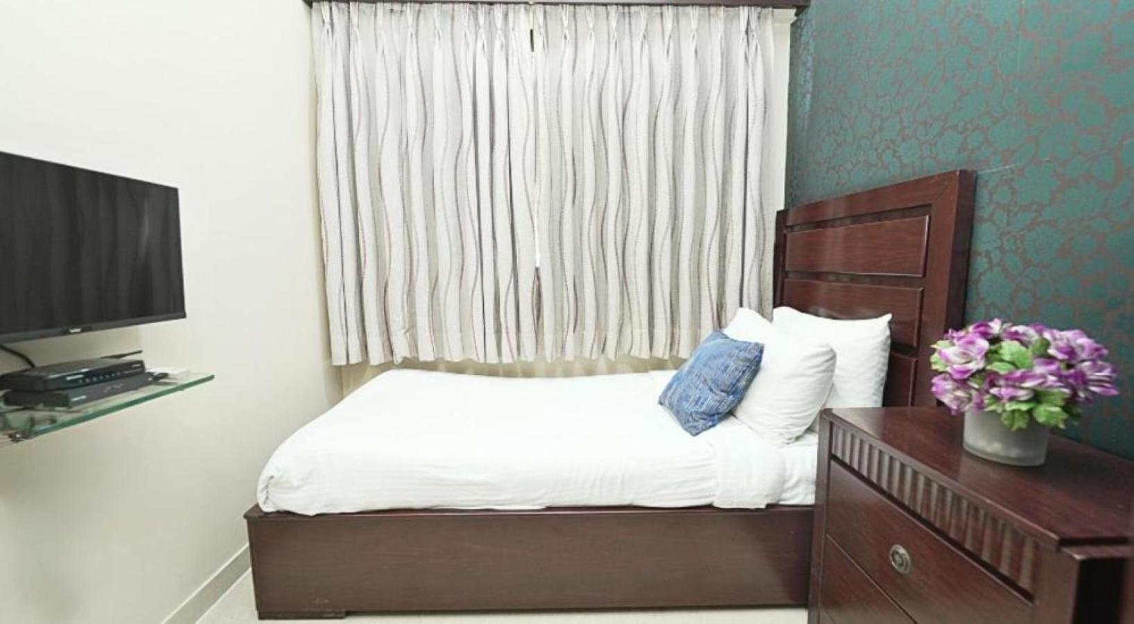 Five-Bedroom Apartment