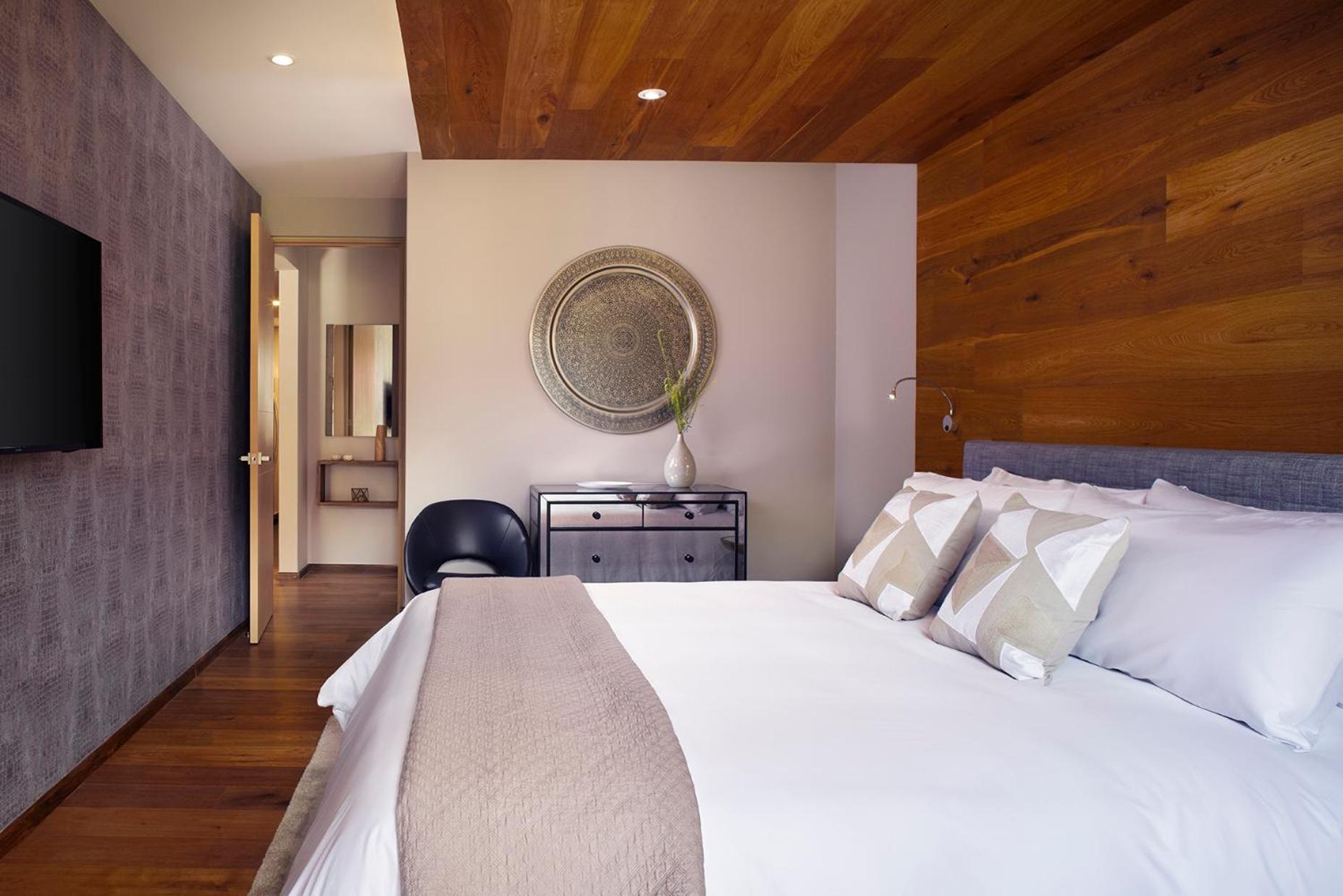 Apartment with Balcony,1706970817:JPEG