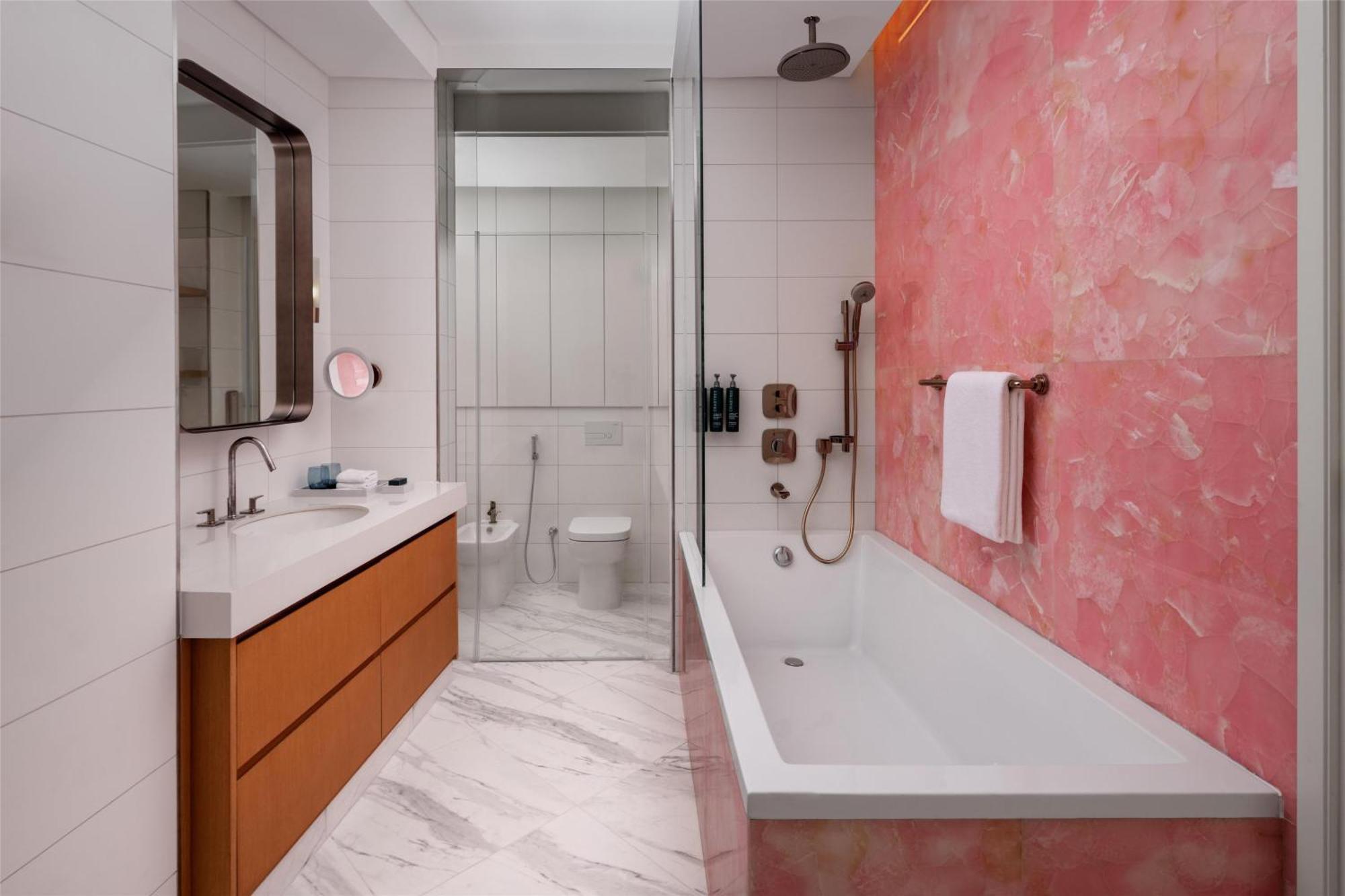 Three-Bedroom Duplex Apartment Creek View