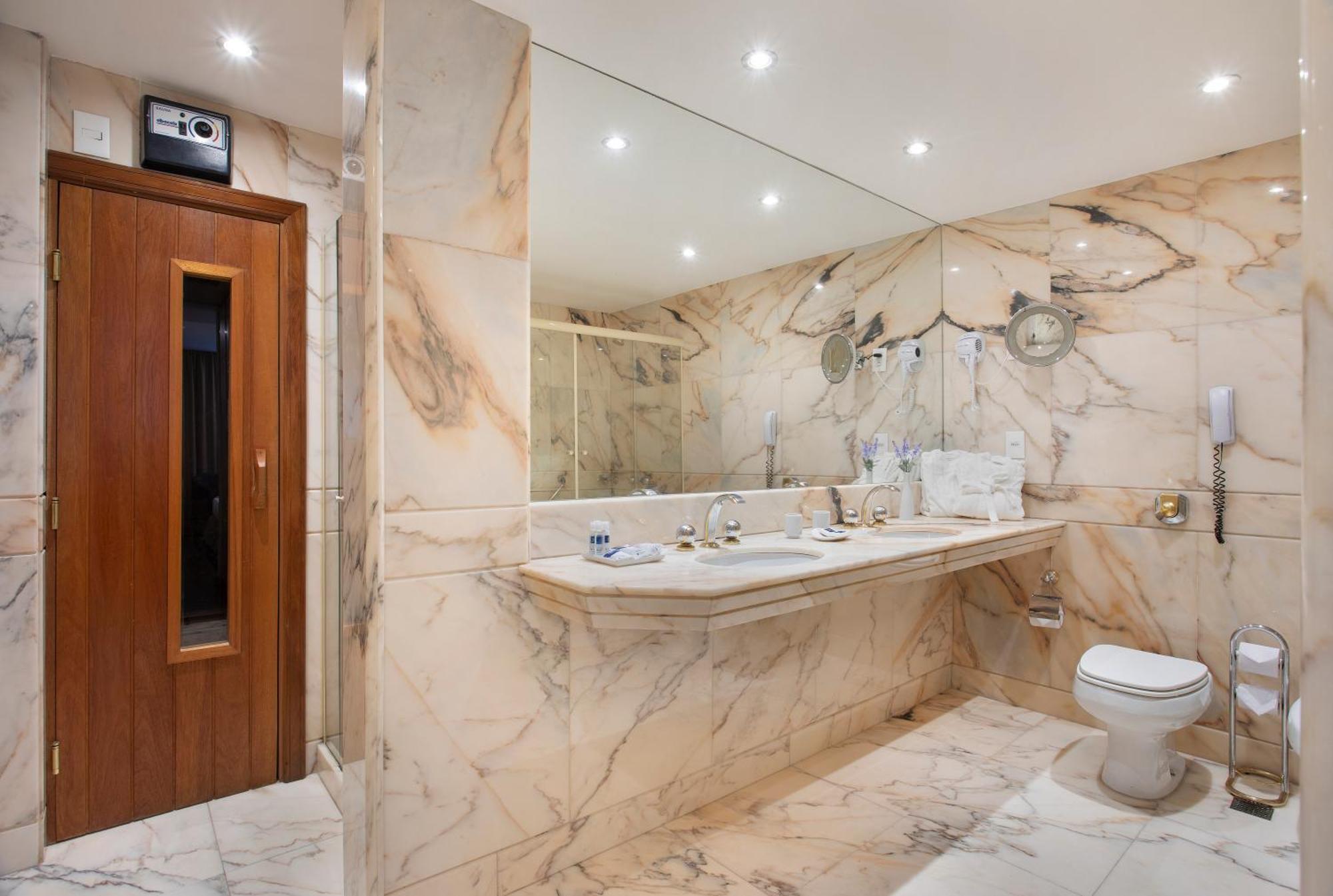 Executive Suite City View
