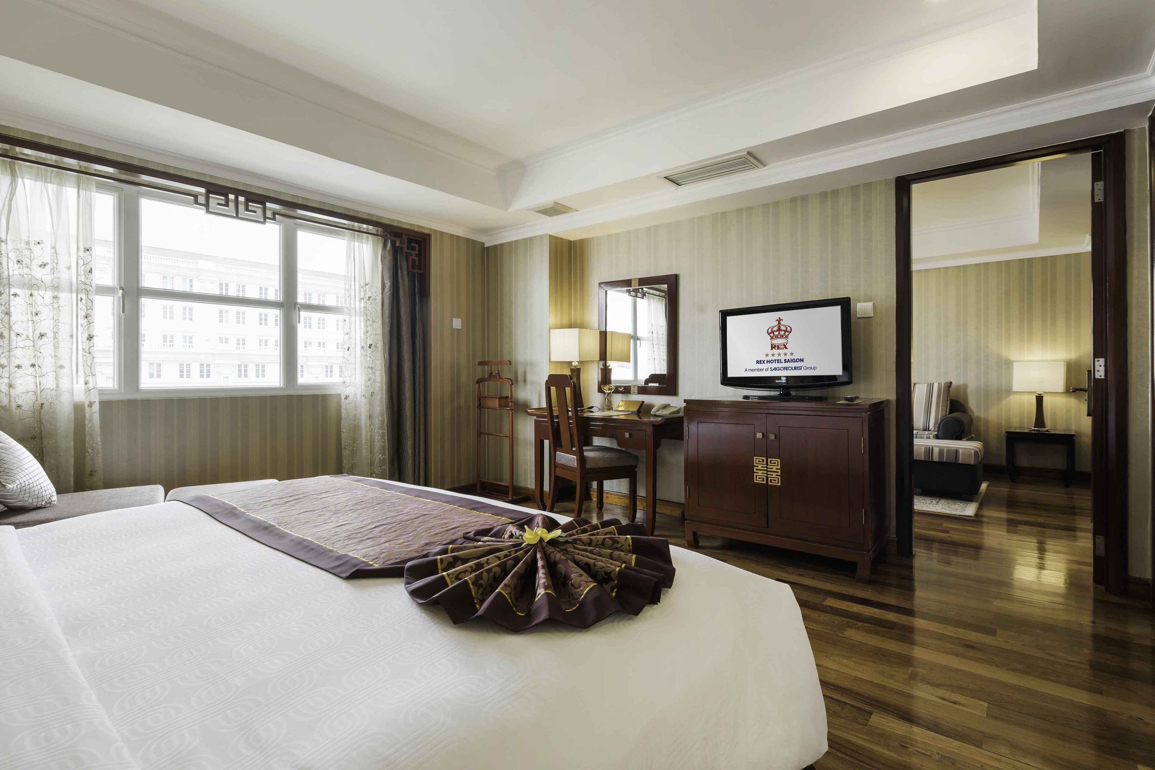 Executive Governor Suite King