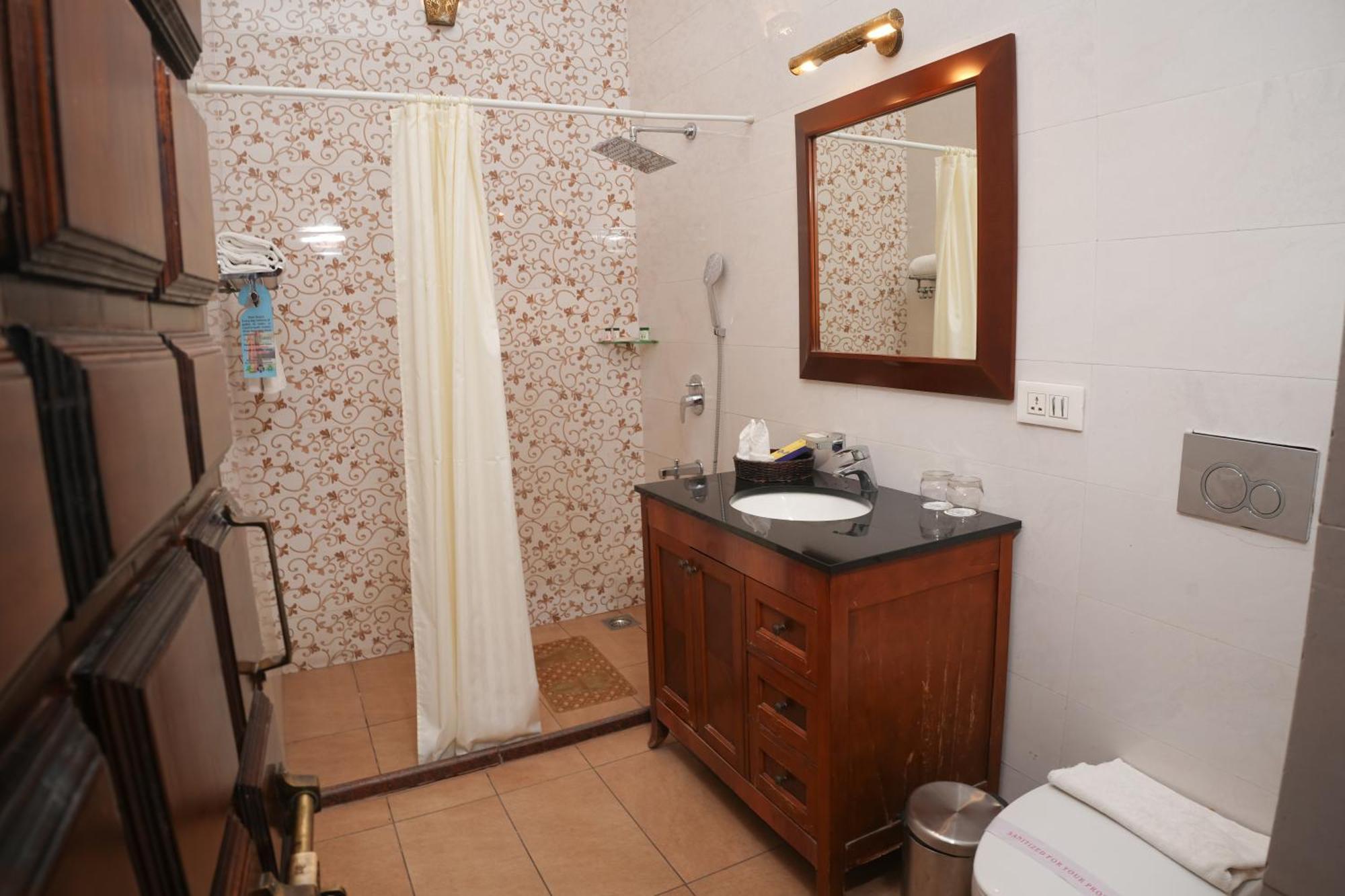 Deluxe Double Room,1710841008:JPEG