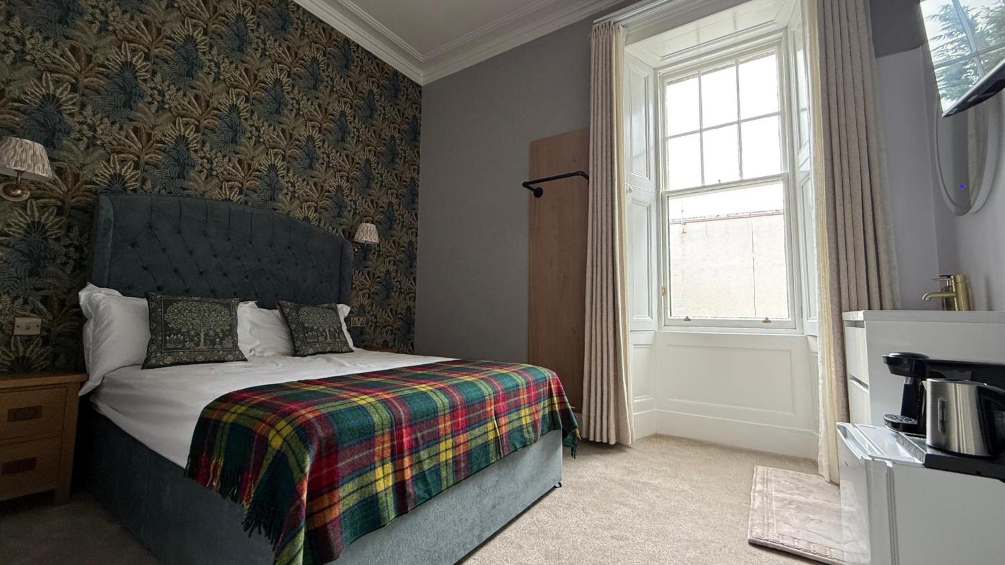 Double Room with Shared Bathroom