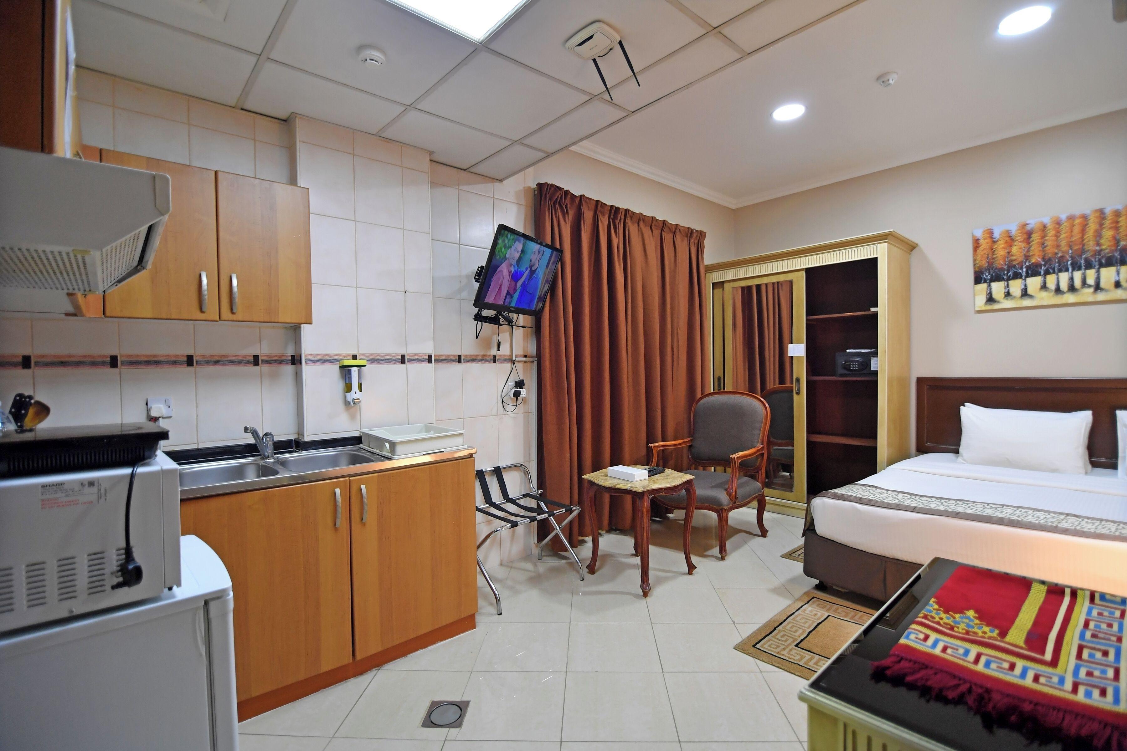 Studio Apartment