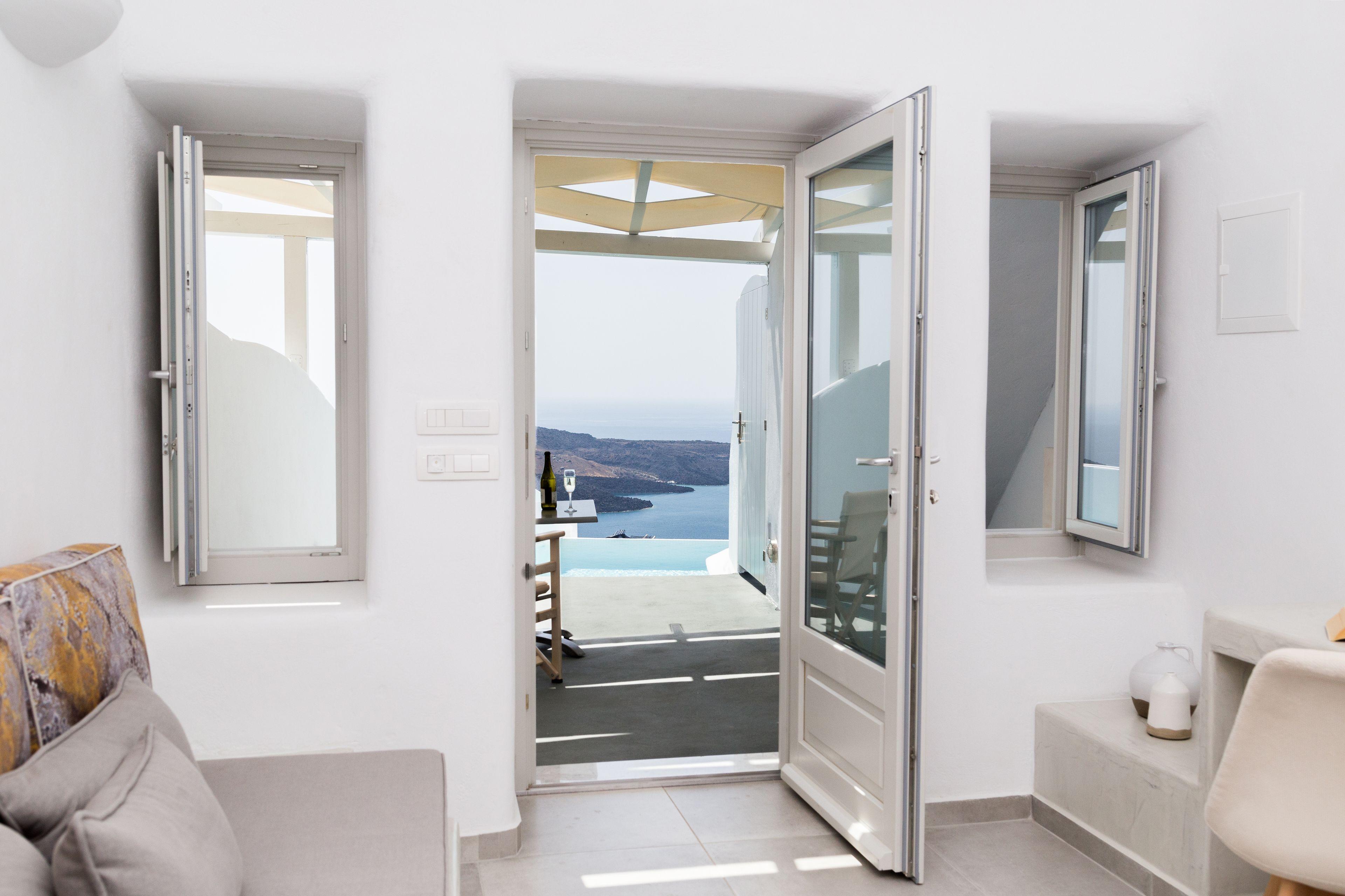 Topaz Suite Private Pool Caldera View