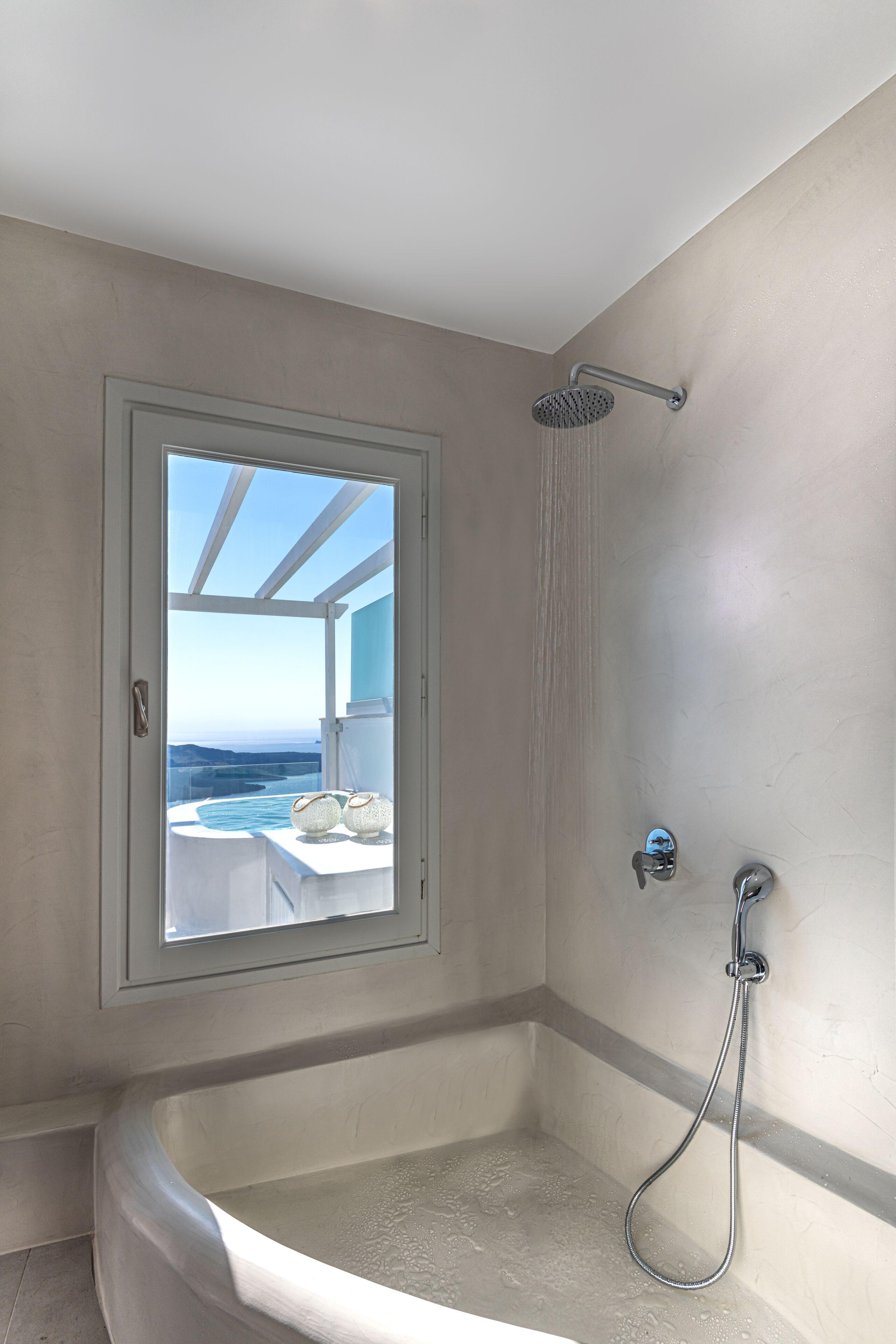 Opal Suite Hot Tub Caldera View