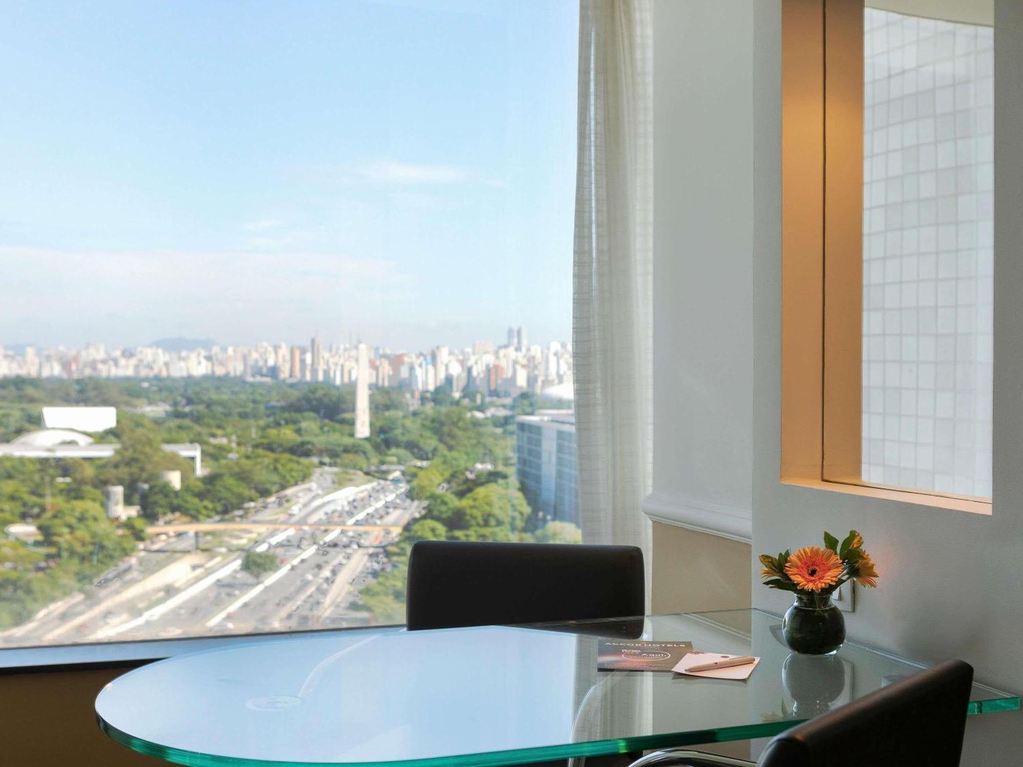 Junior Suite with Park View