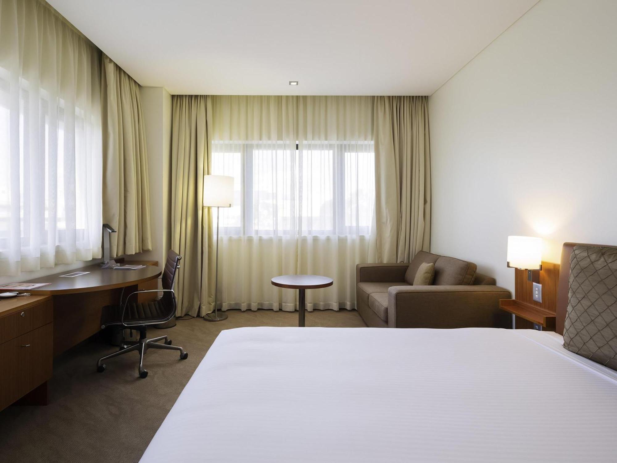 Executive Room with 1 King Bed And 1 Double Sofa Bed