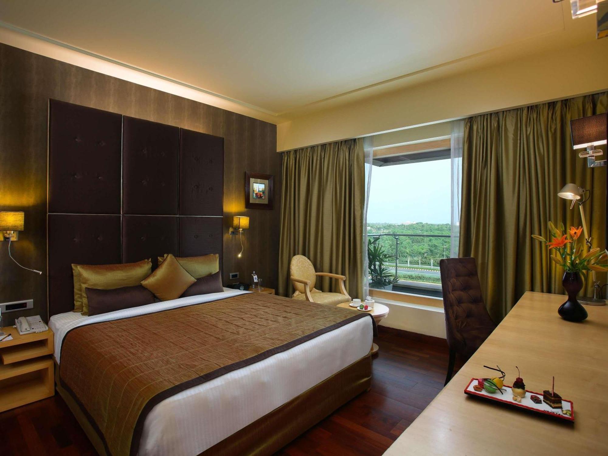 Deluxe Suite Pool View Balcony Lounge Access Happy Hours 630 PM to 830 PM