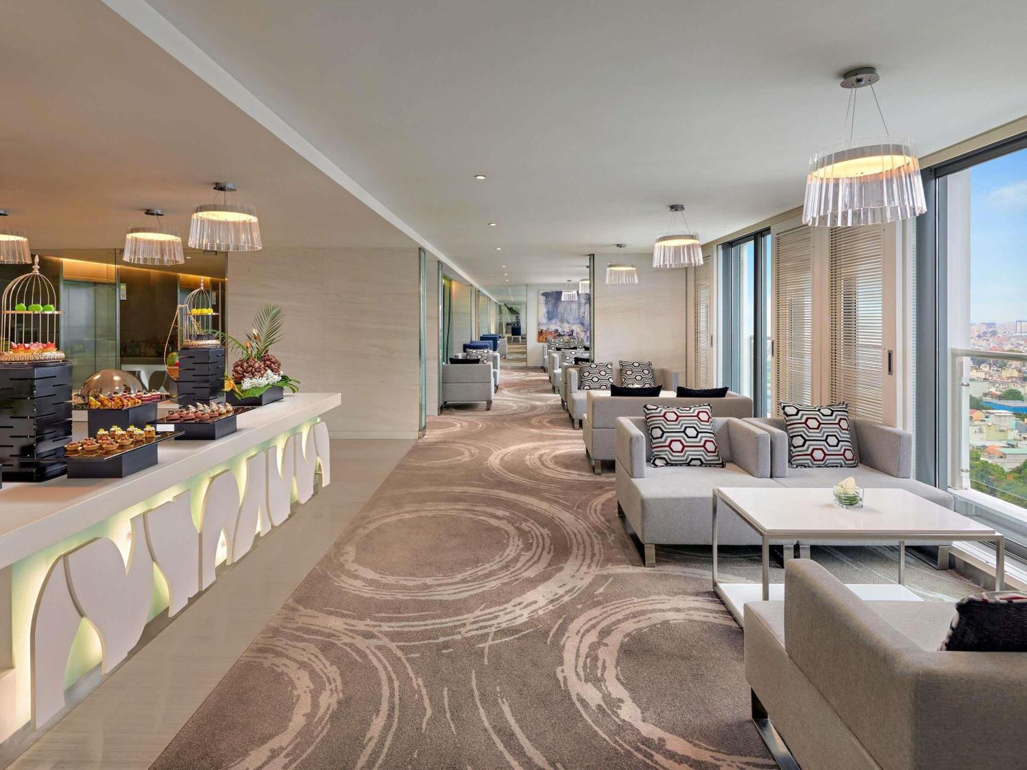 Executive King Room Premier Lounge Access