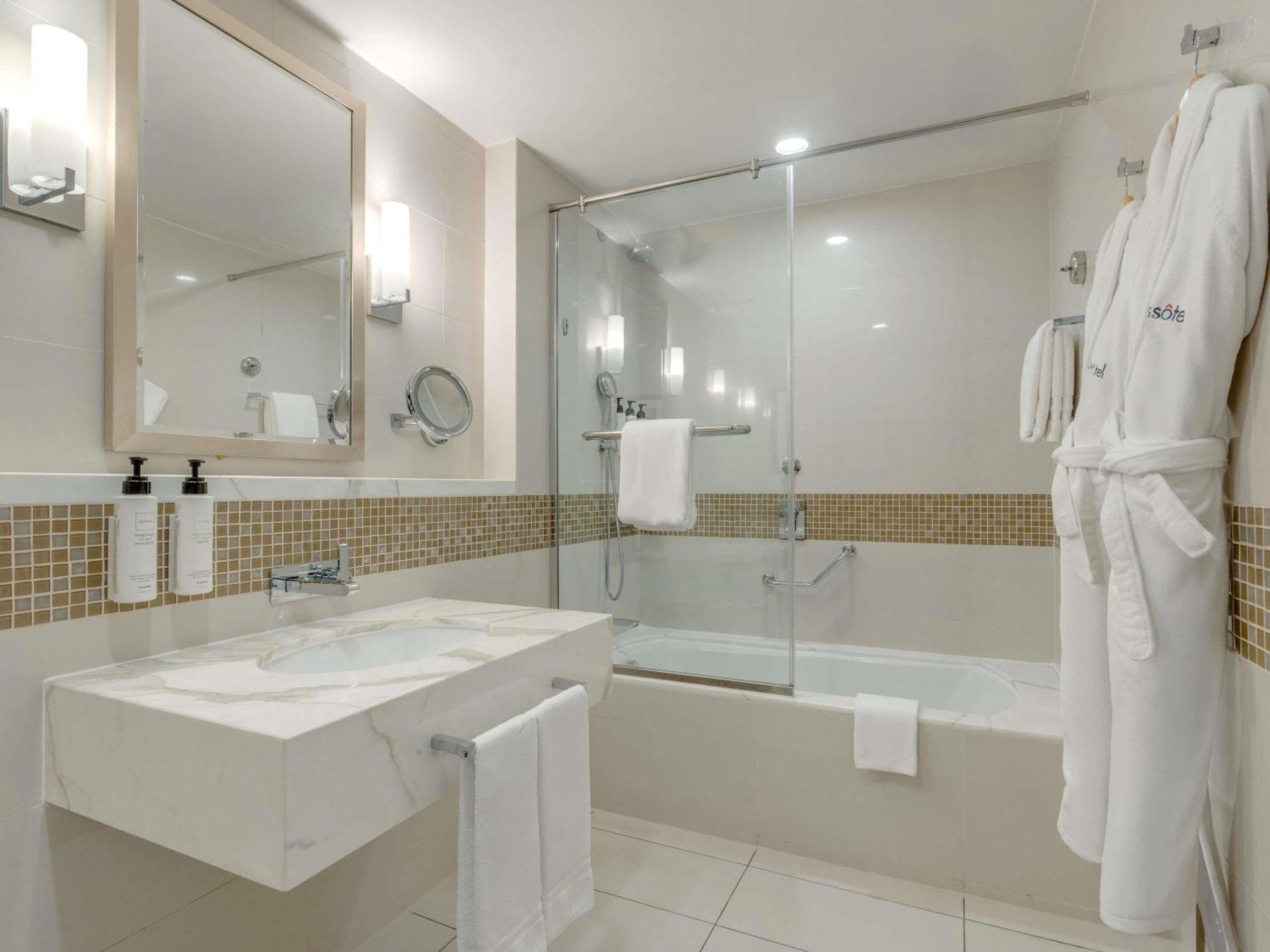Two-Bedroom Premium Apartment Burj Khalifa Creek View