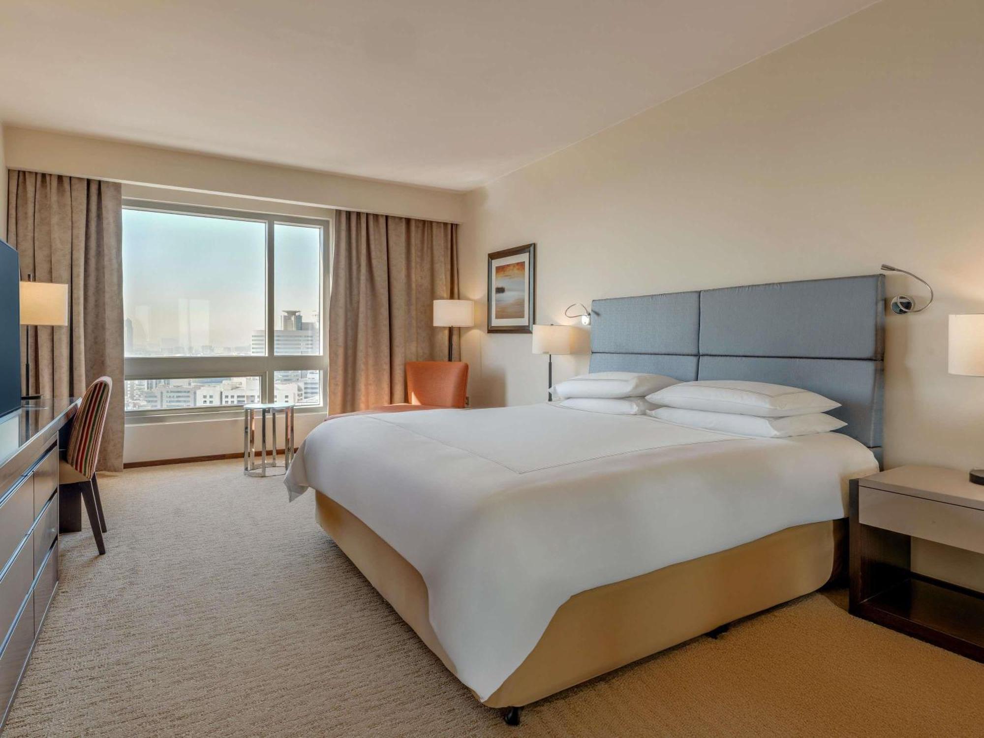 Two-Bedroom Premium Apartment Burj Khalifa Creek View