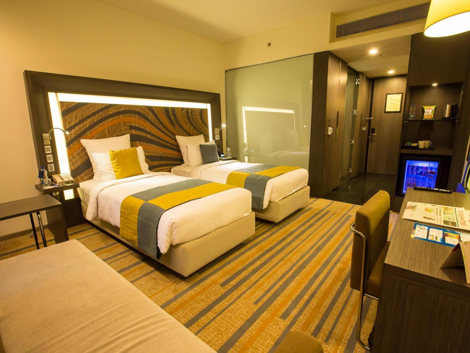 Premier Twin Room Lounge Access