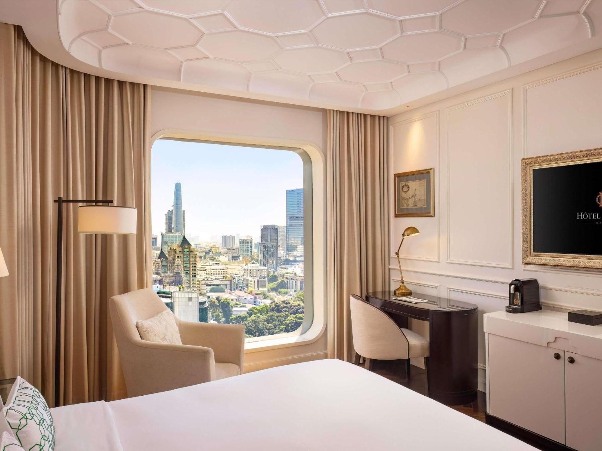 Deluxe Room 1 King Size Bed City View
