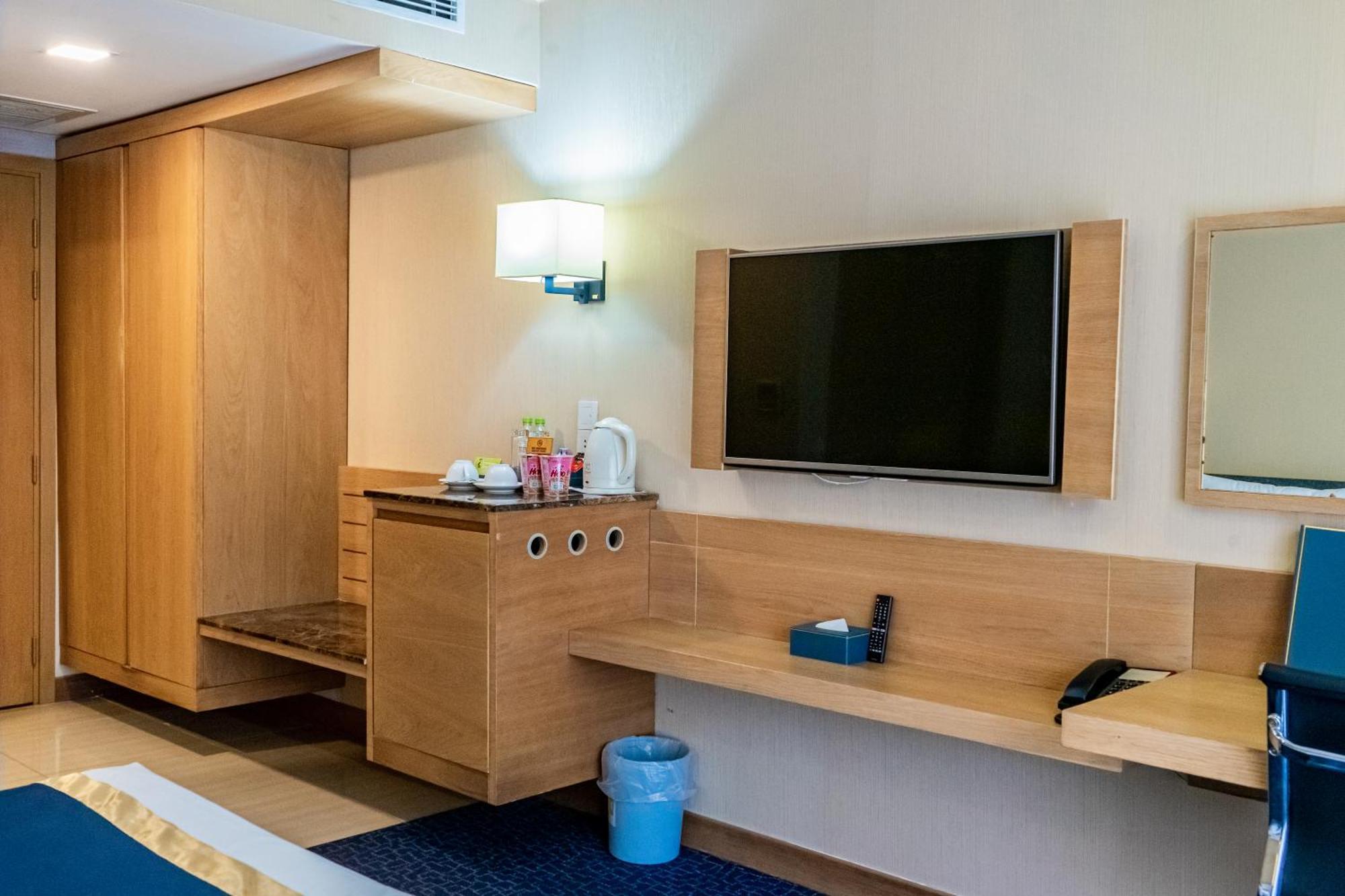 Deluxe Double Room Window