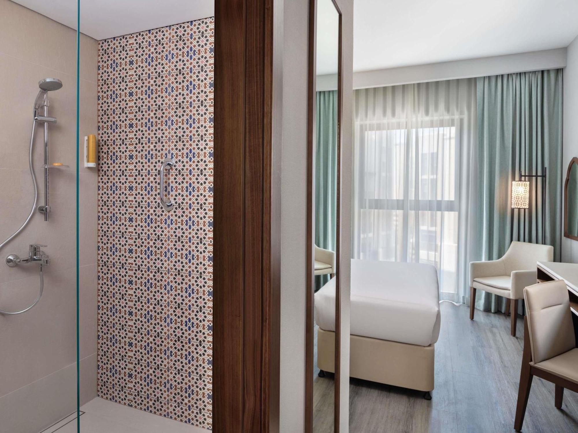 Superior Queen Room