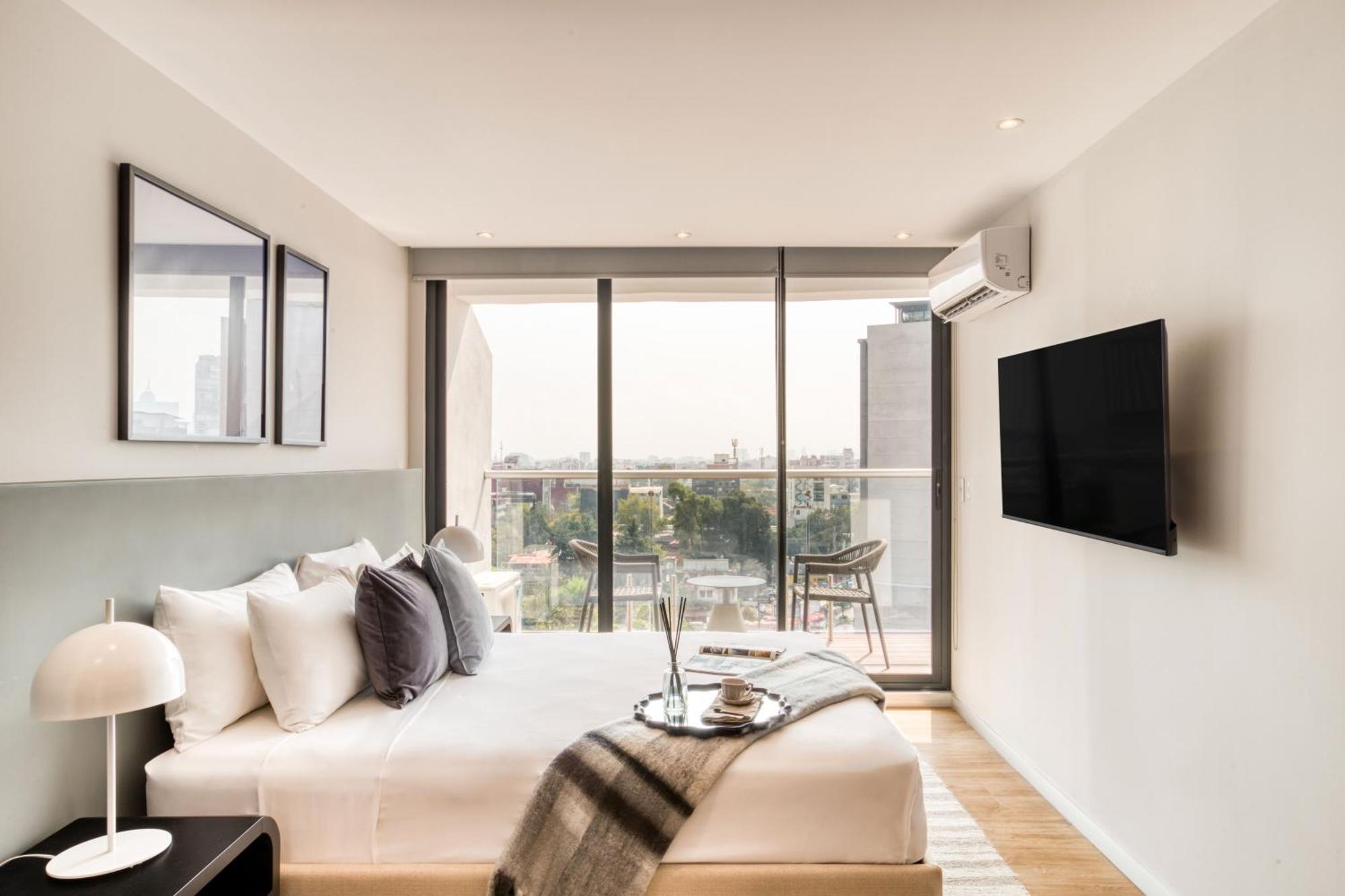 Studio Balcony