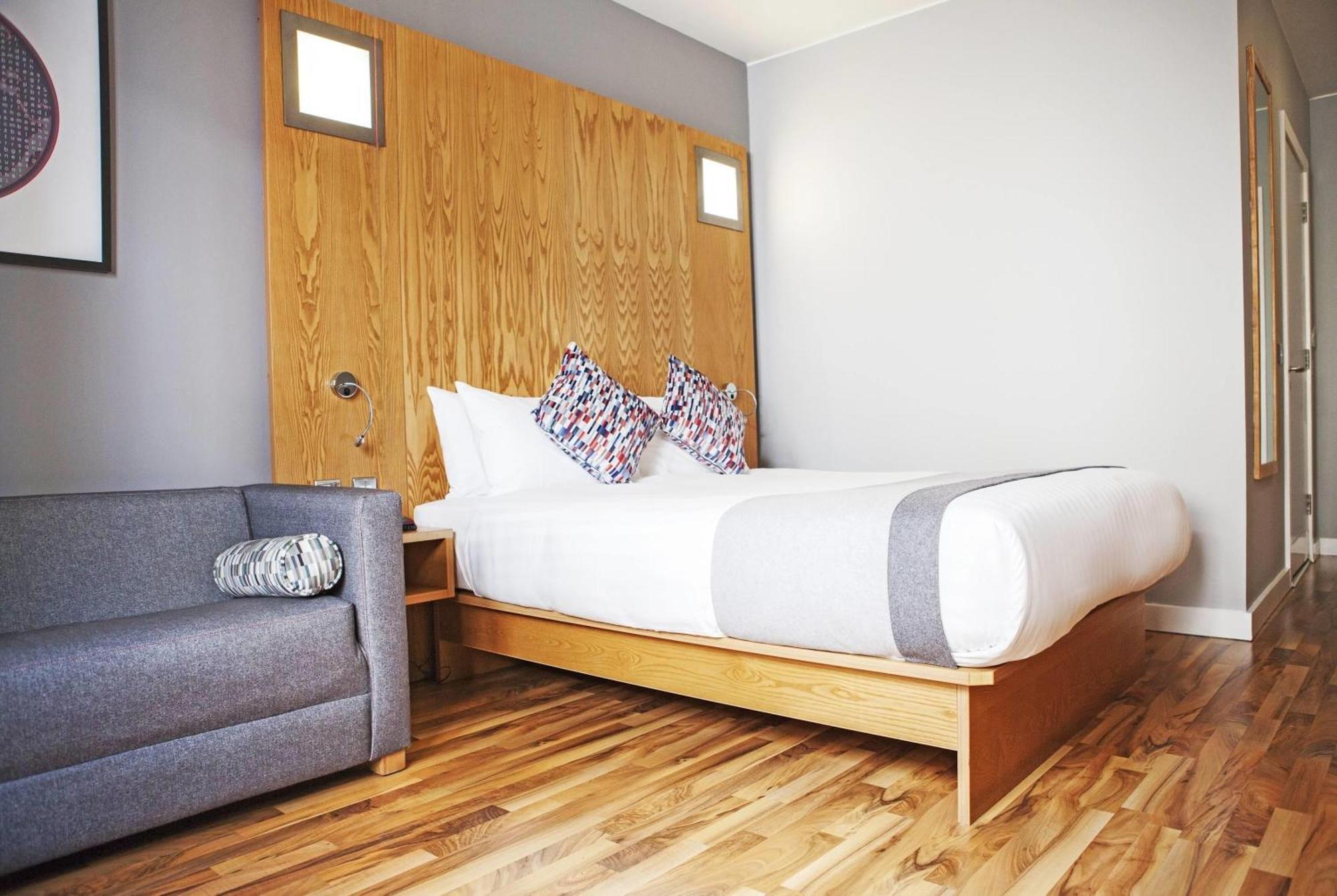 Standard Double Room Mobility Accessible,1605196273:JPEG