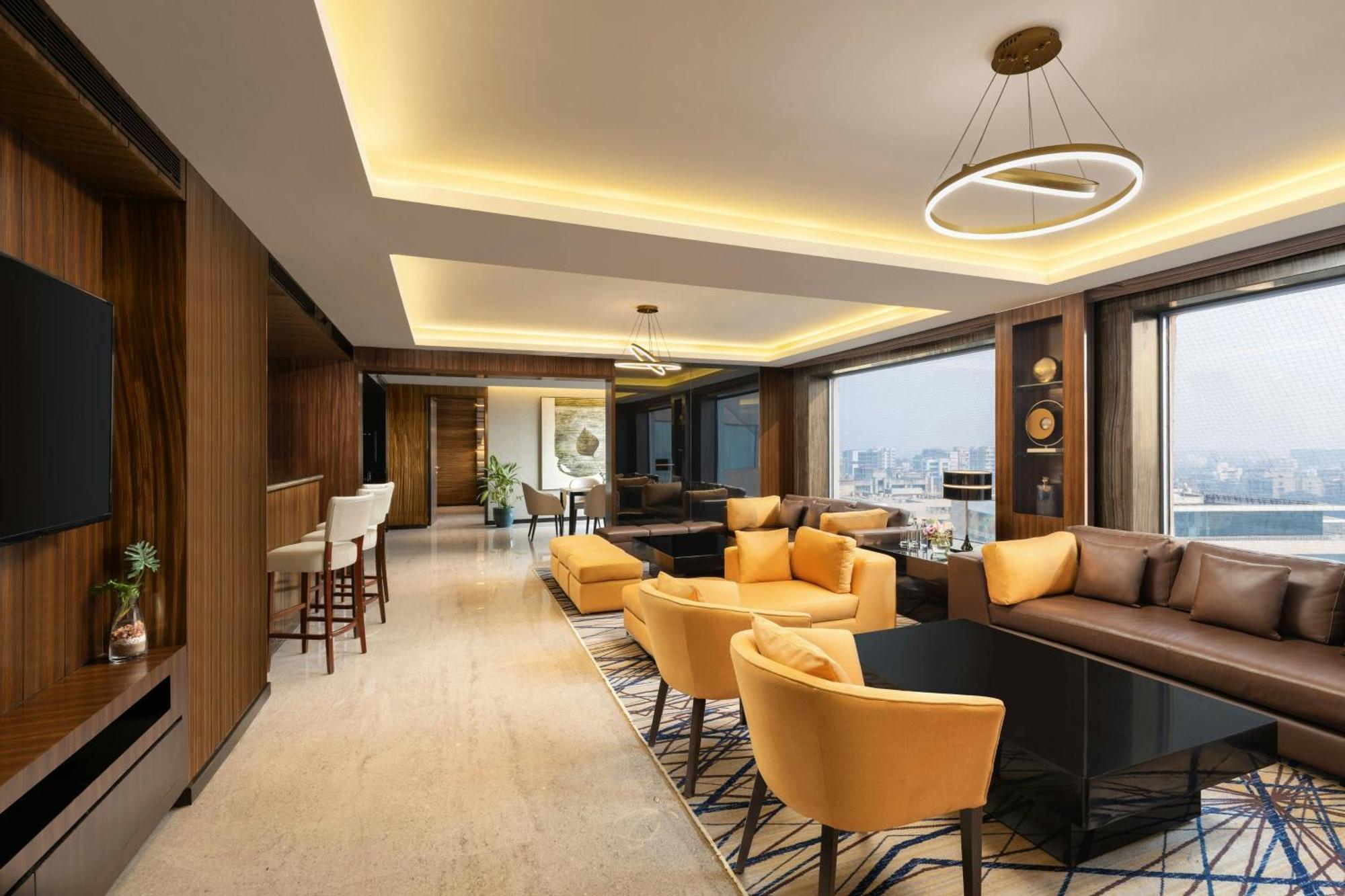 Grand Suite Executive lounge access 1 Bedroom Suite