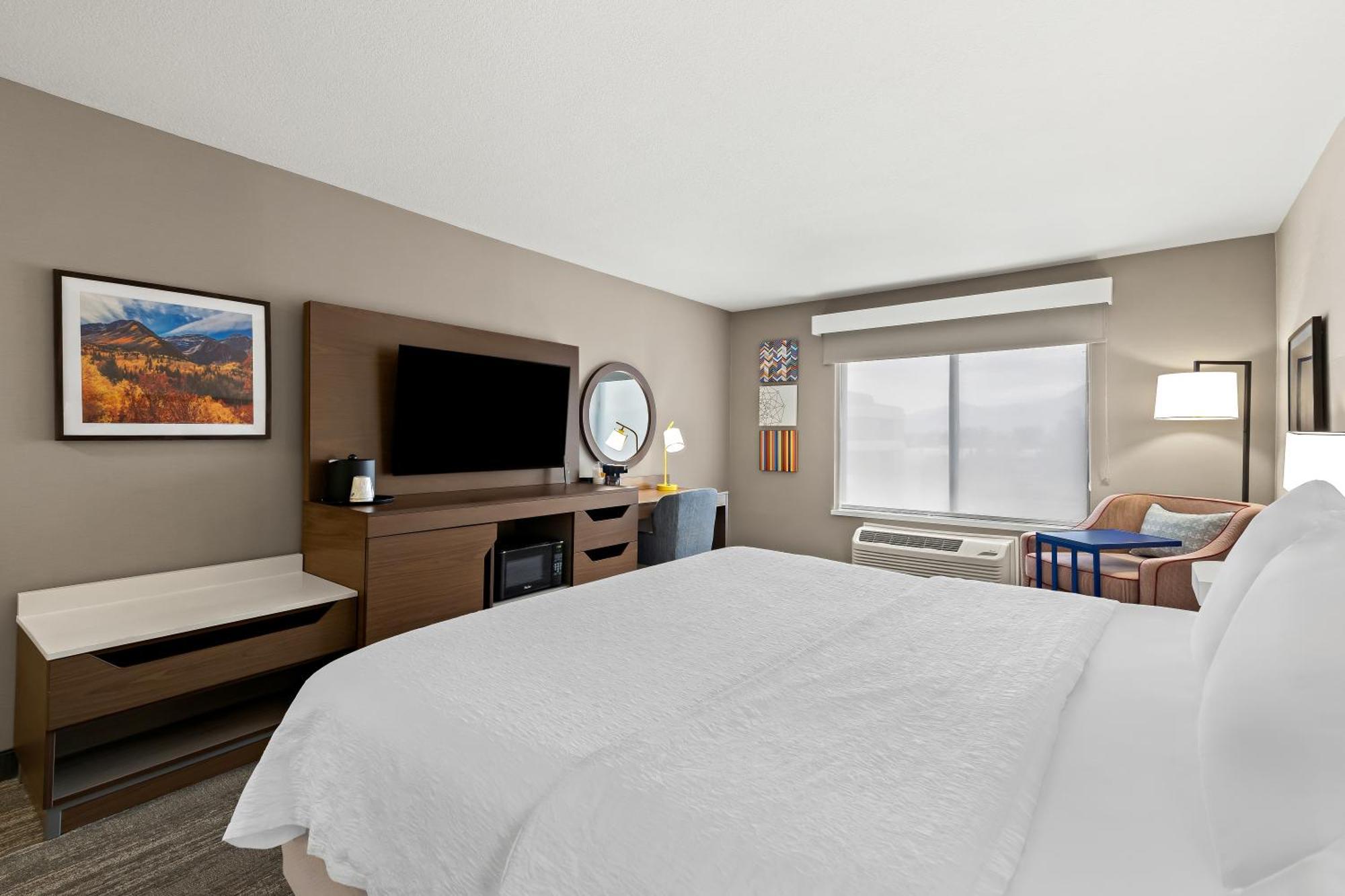 King Room King Bed Non-Smoking