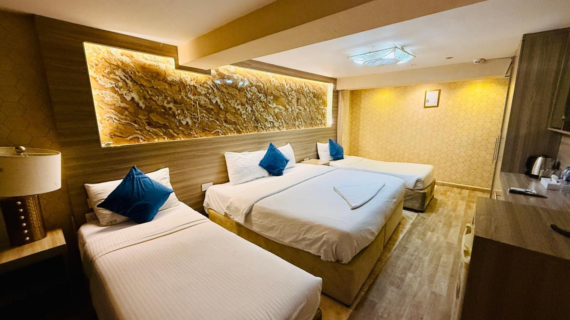 Deluxe Quadruple Room
